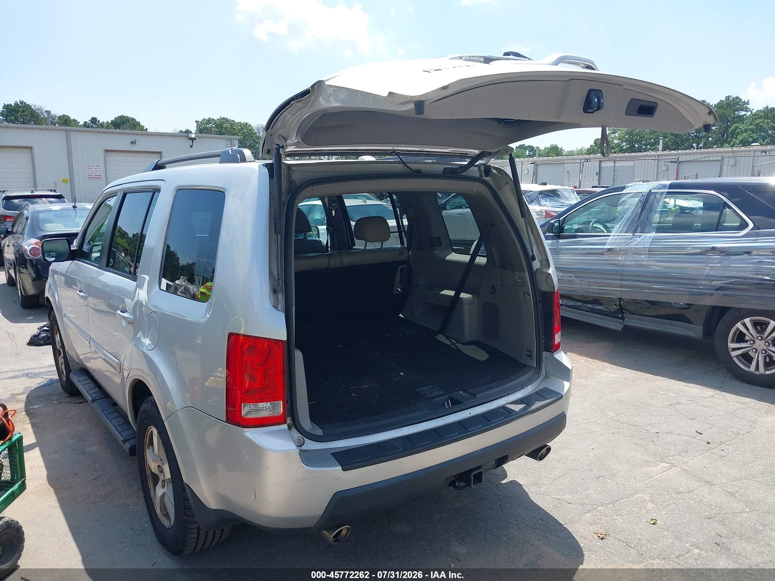 2009 Honda Pilot Ex-l Silver vin: 5FNYF48589B004076
