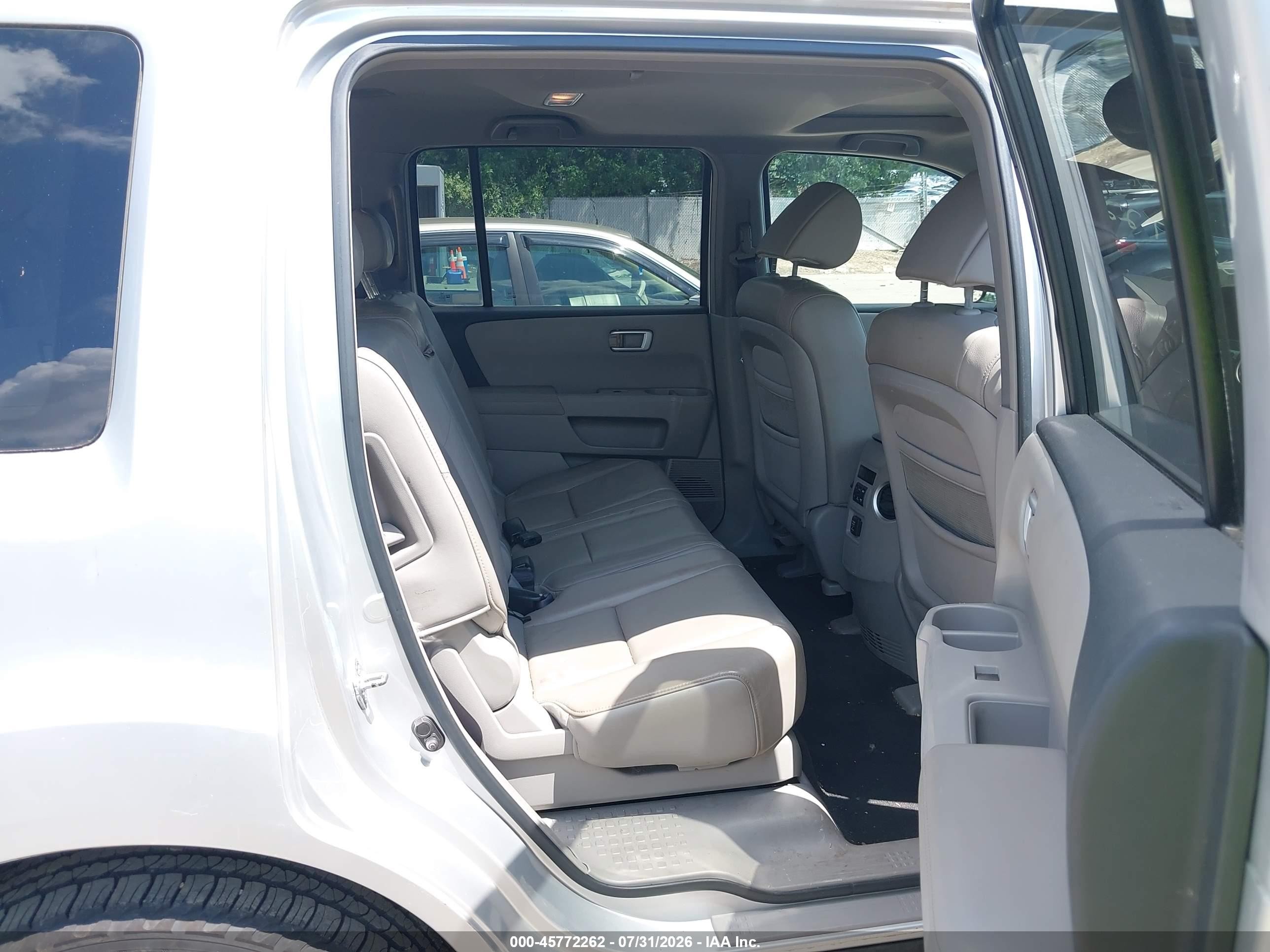 2009 Honda Pilot Ex-l Silver vin: 5FNYF48589B004076