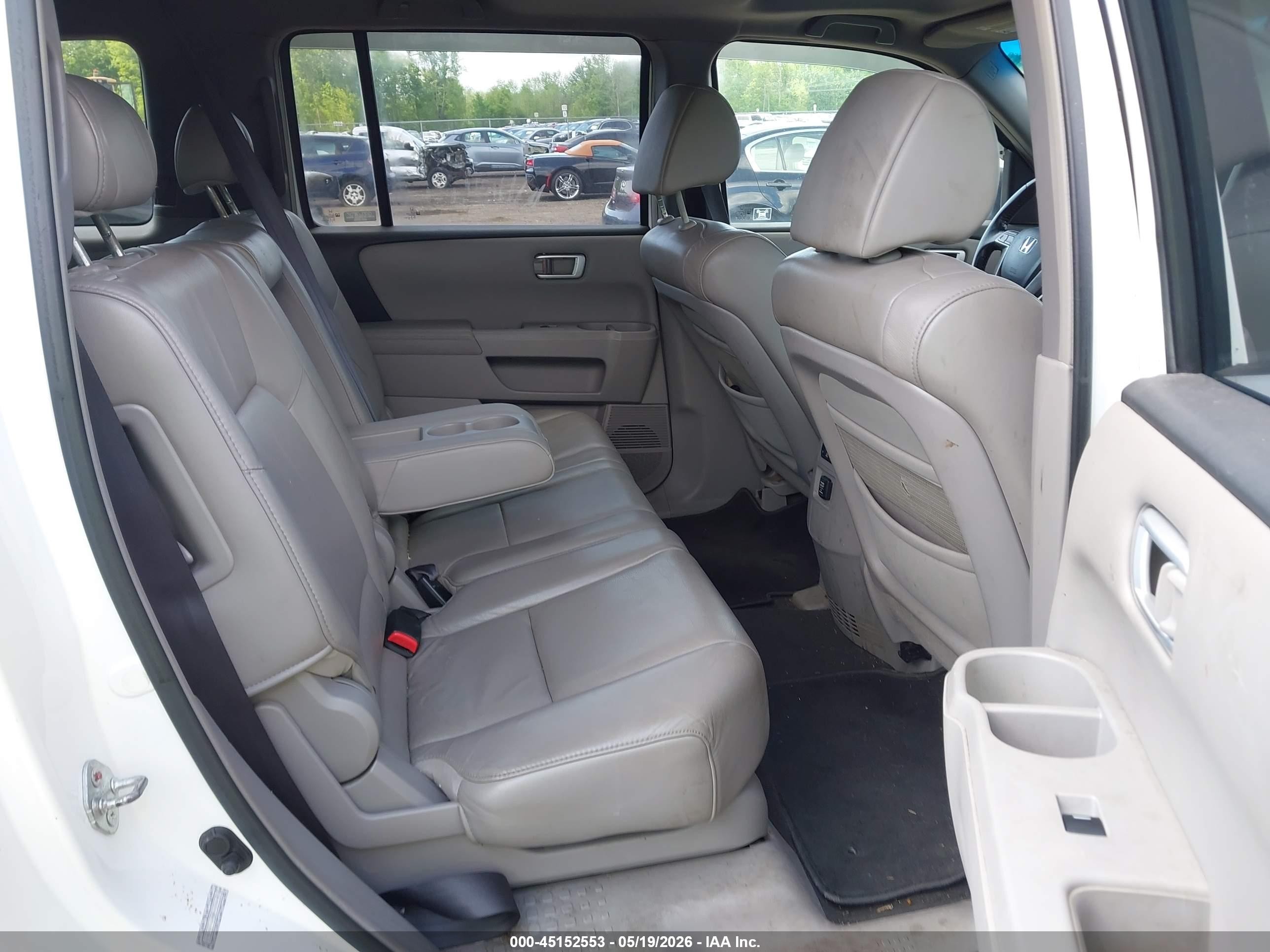 2009 Honda Pilot Ex-l White vin: 5FNYF48589B034551