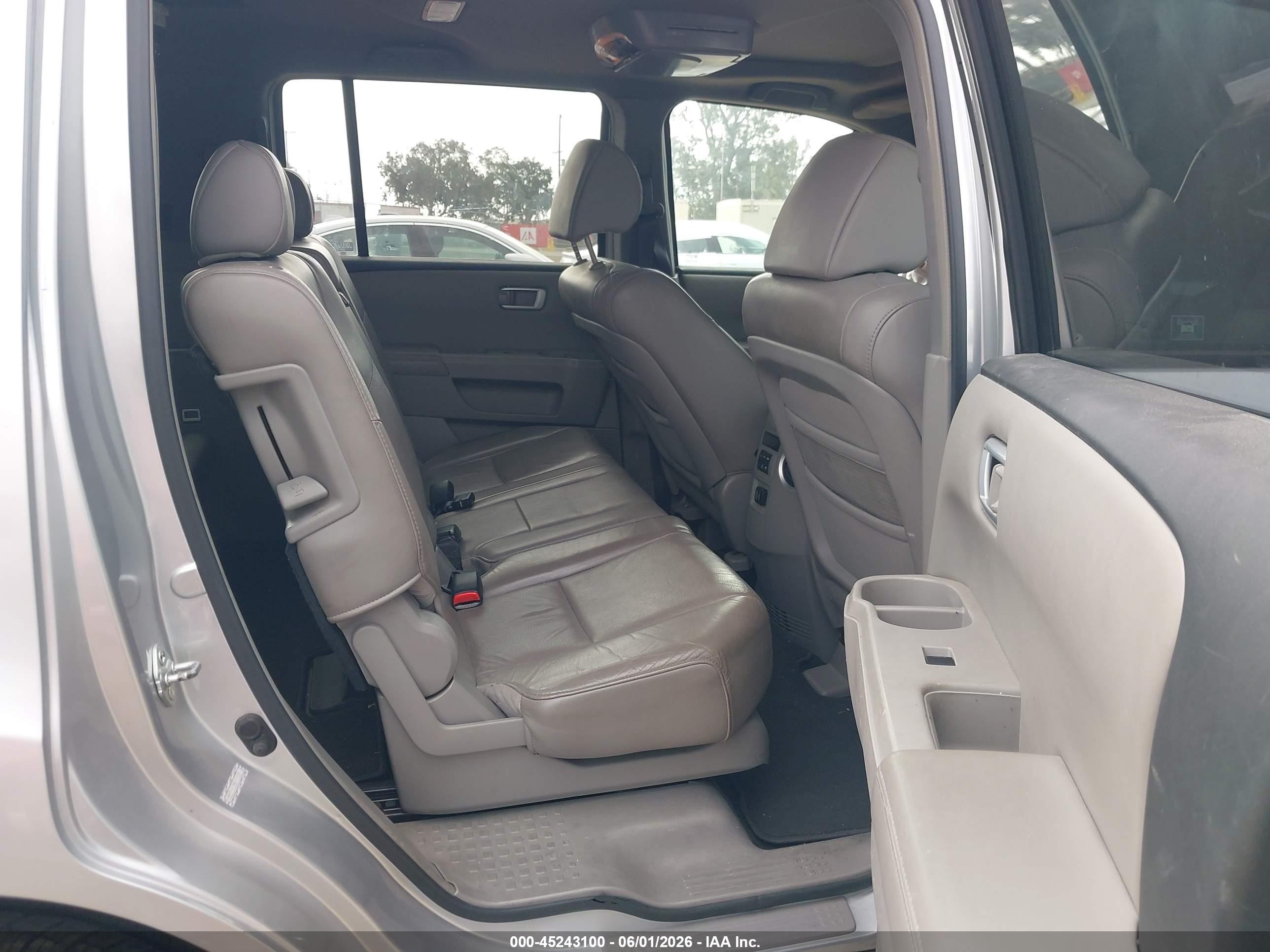 2009 Honda Pilot Ex-l Silver vin: 5FNYF48599B035093