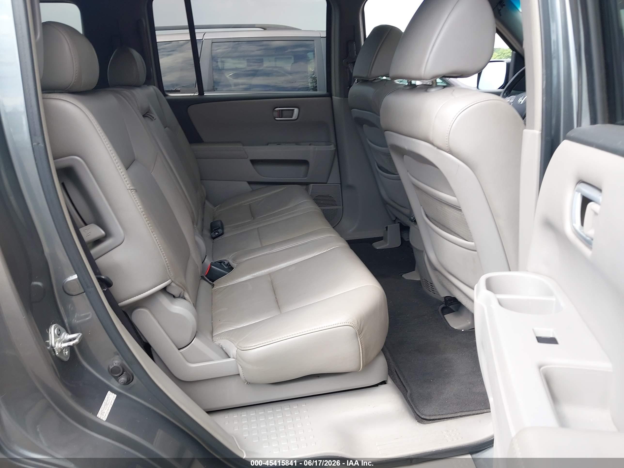 2009 Honda Pilot Ex-l Gray vin: 5FNYF485X9B020411