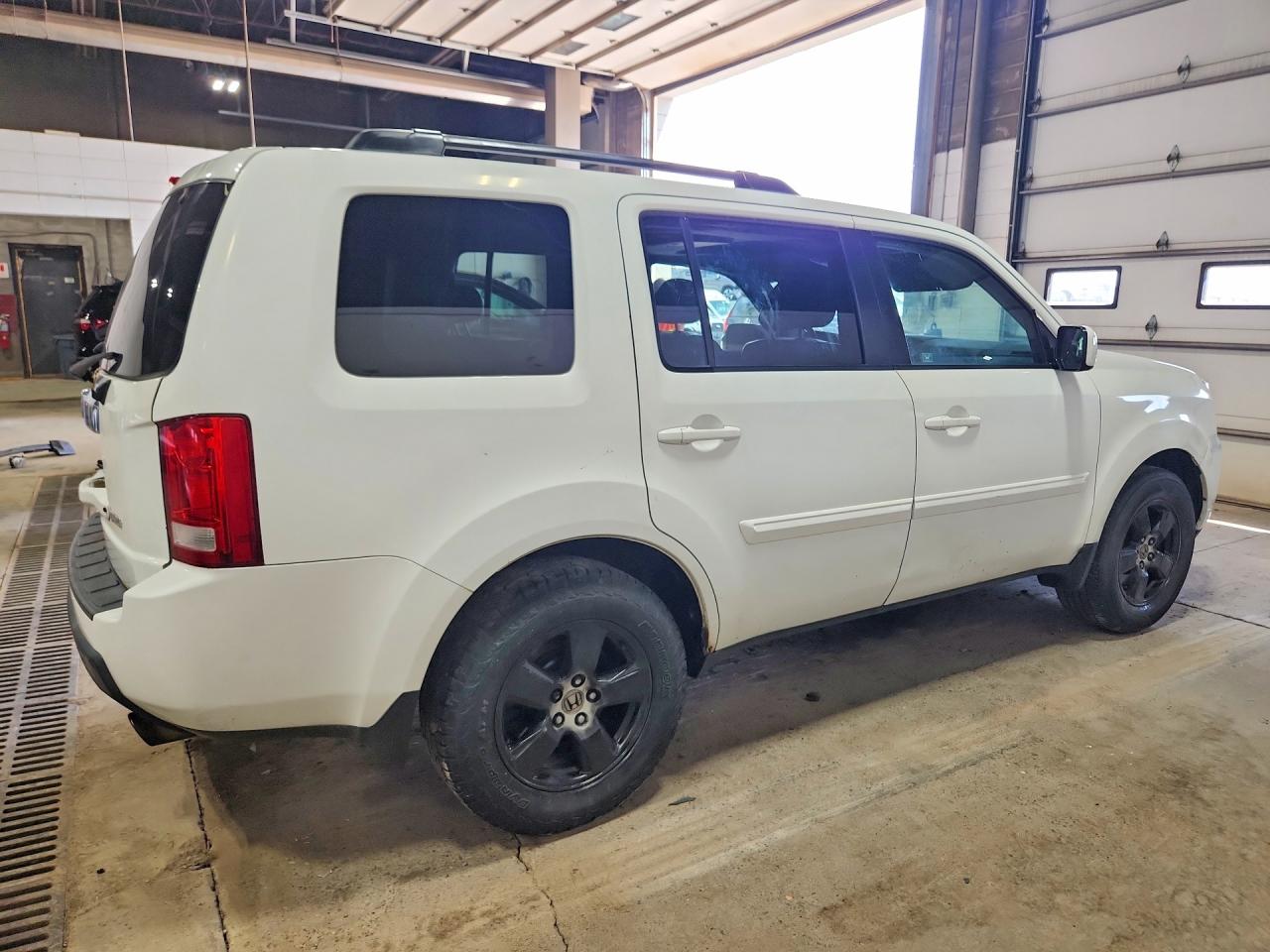 2009 Honda Pilot Exl White vin: 5FNYF48639B039357