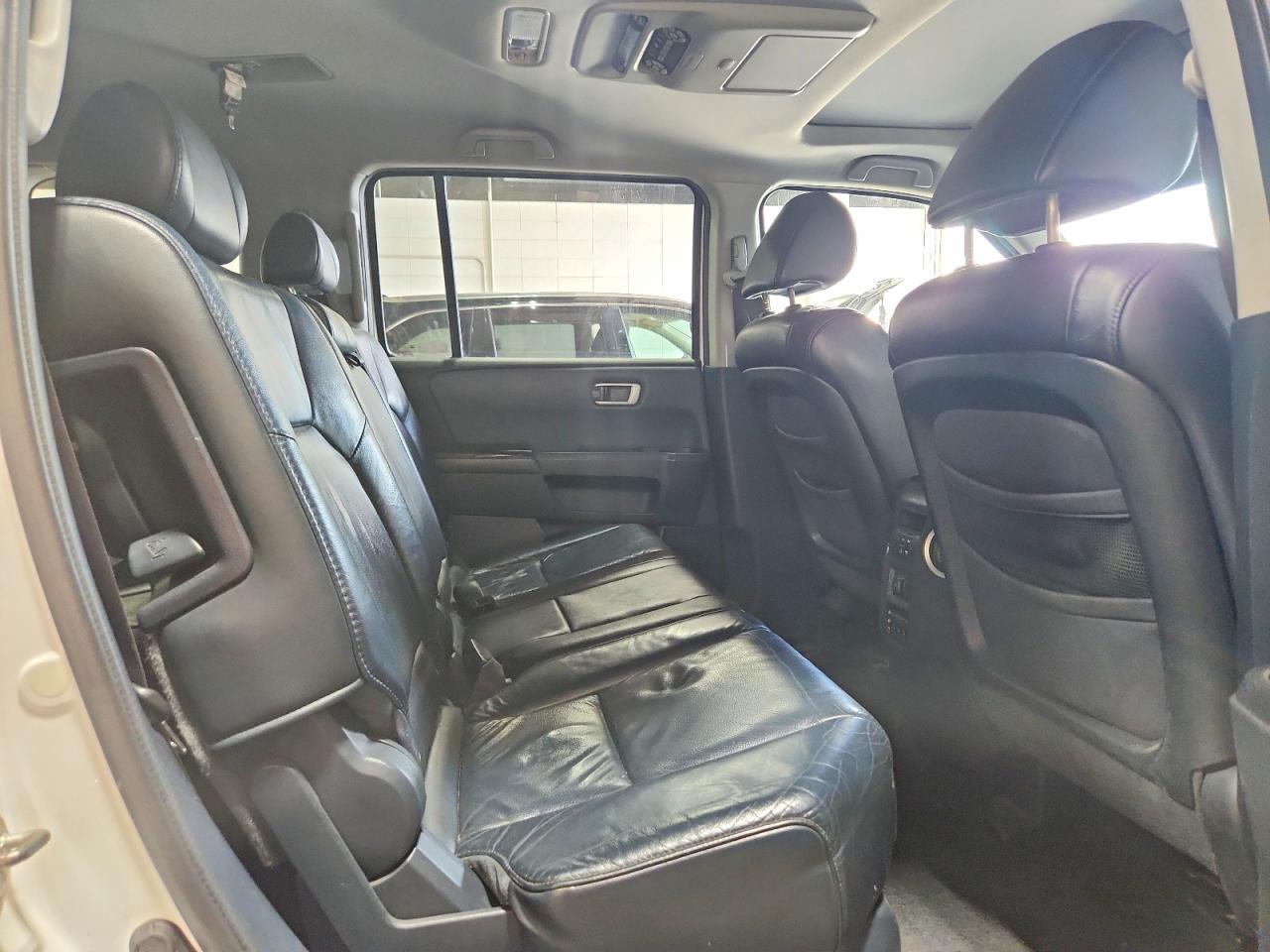 2009 Honda Pilot Exl White vin: 5FNYF48639B039357