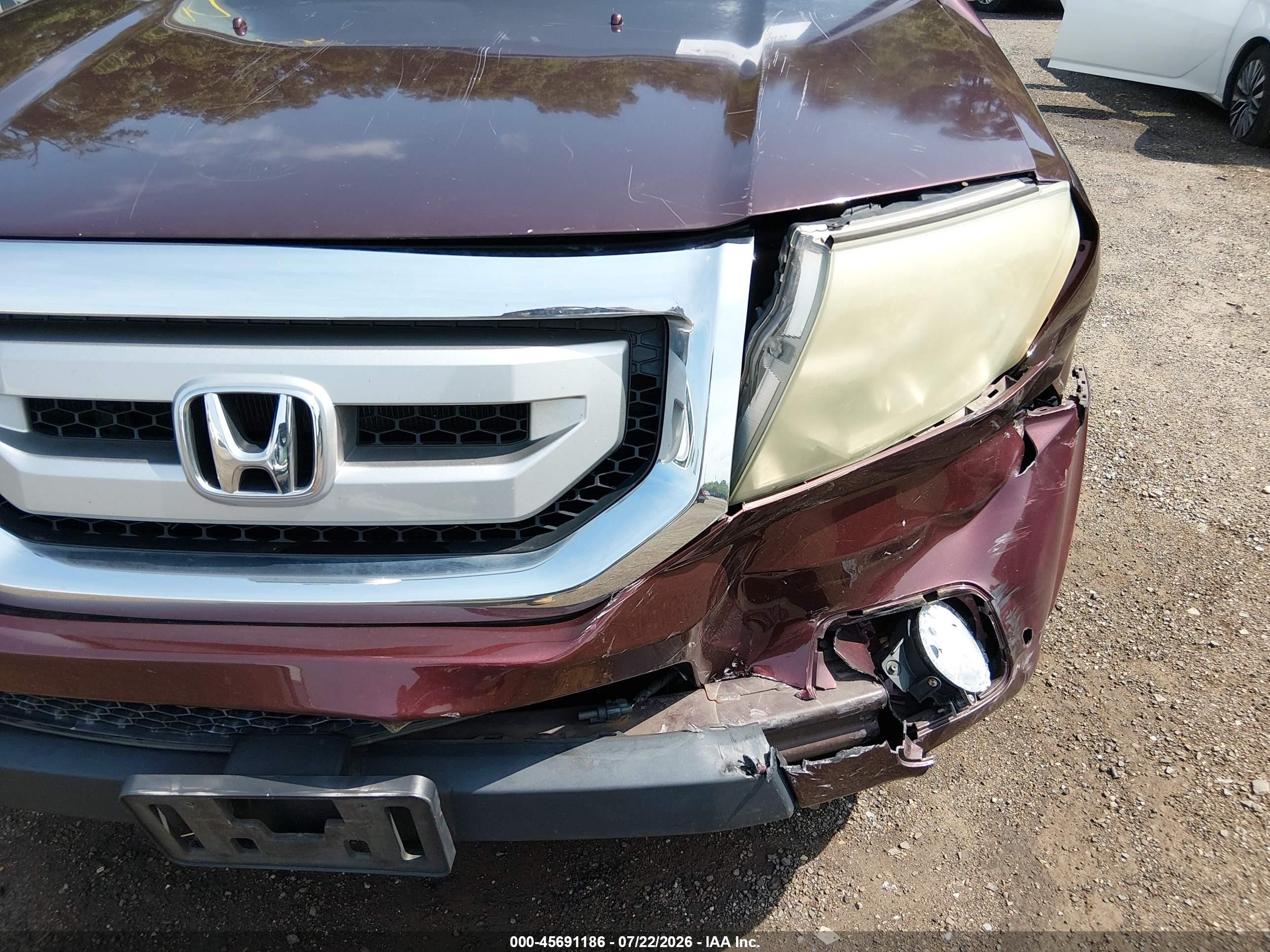 2009 Honda Pilot Touring Burgundy vin: 5FNYF48819B045319