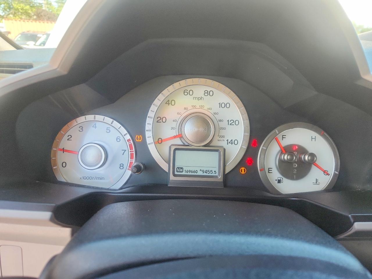 2009 Honda Pilot Touring Silver vin: 5FNYF48869B024398