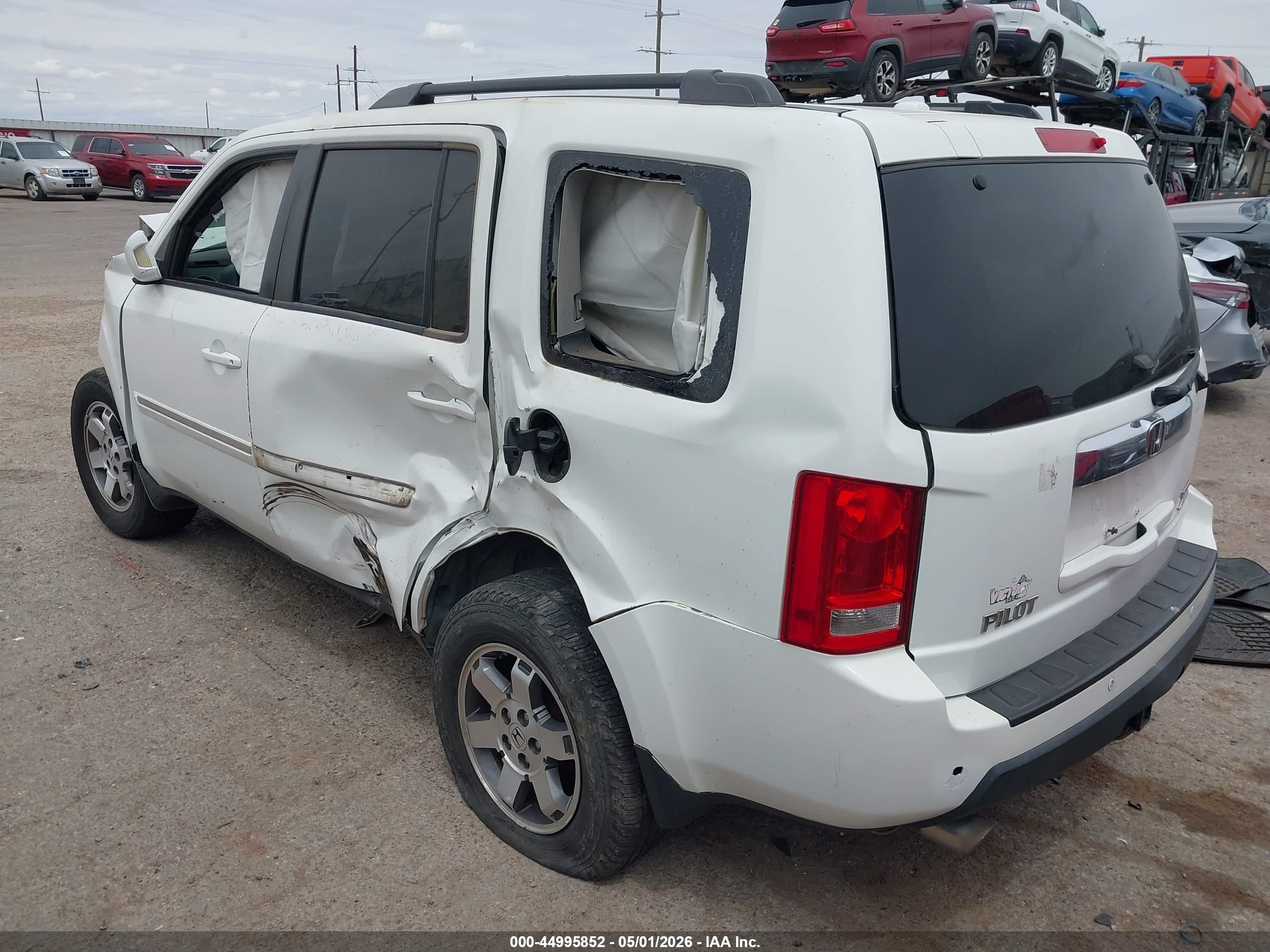 2009 Honda Pilot Touring White vin: 5FNYF488X9B017096