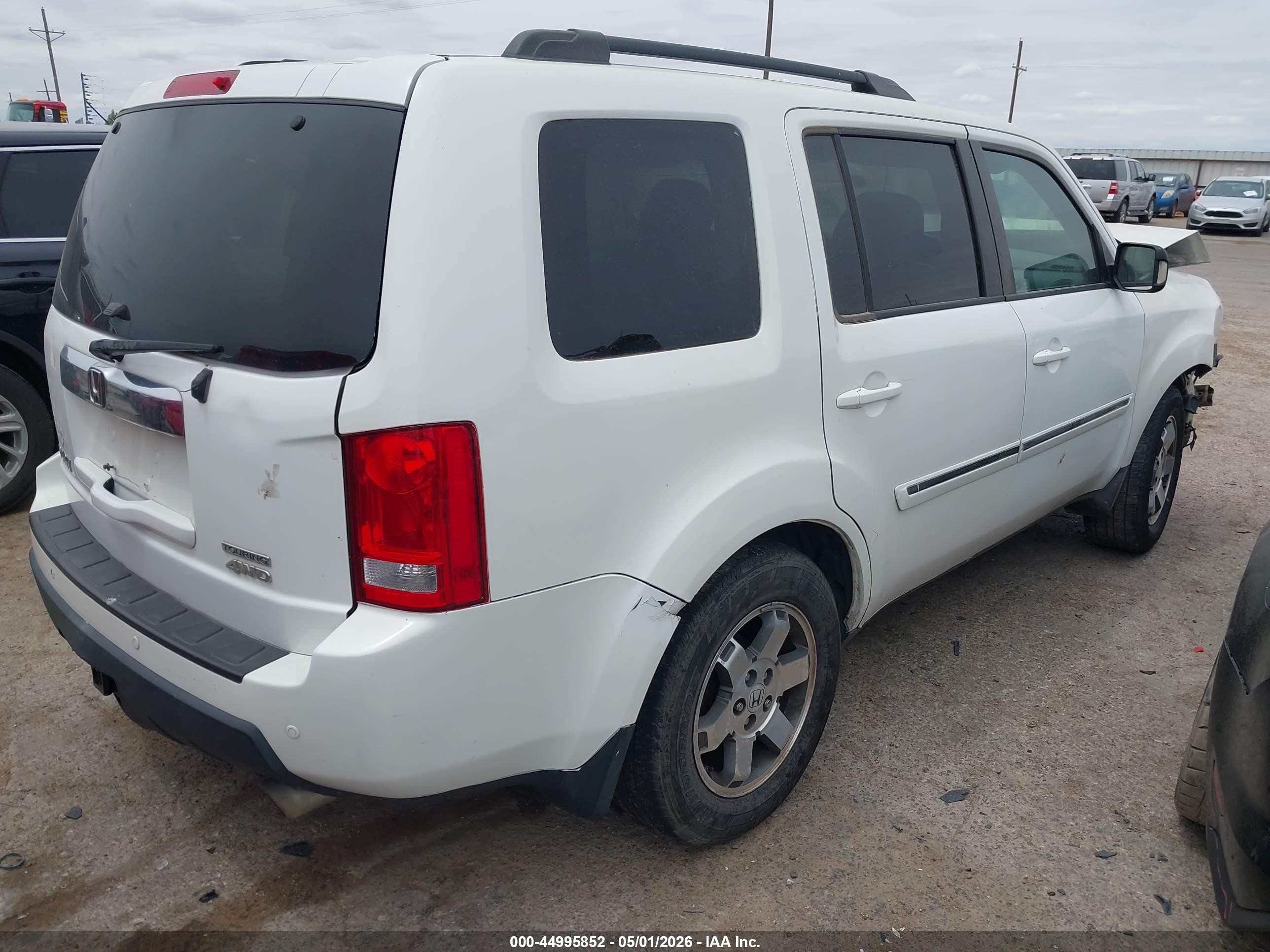 2009 Honda Pilot Touring White vin: 5FNYF488X9B017096