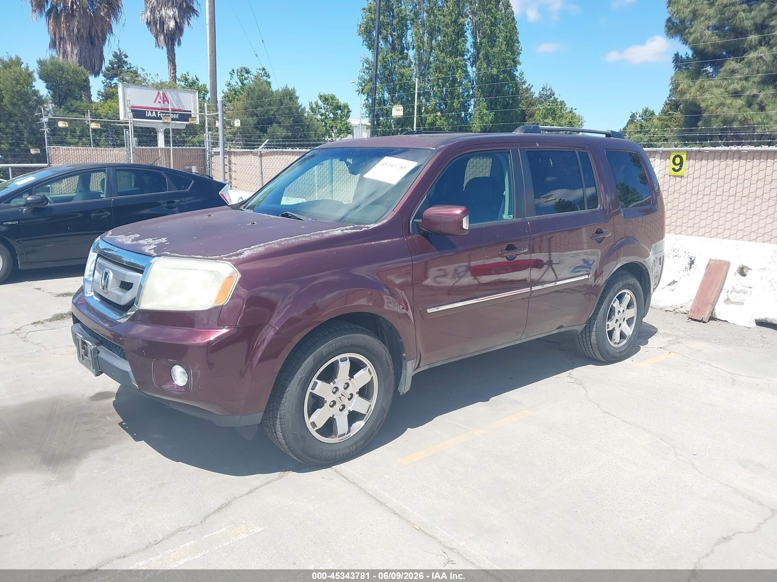 2009 Honda Pilot Touring Бордовый vin: 5FNYF48909B016936
