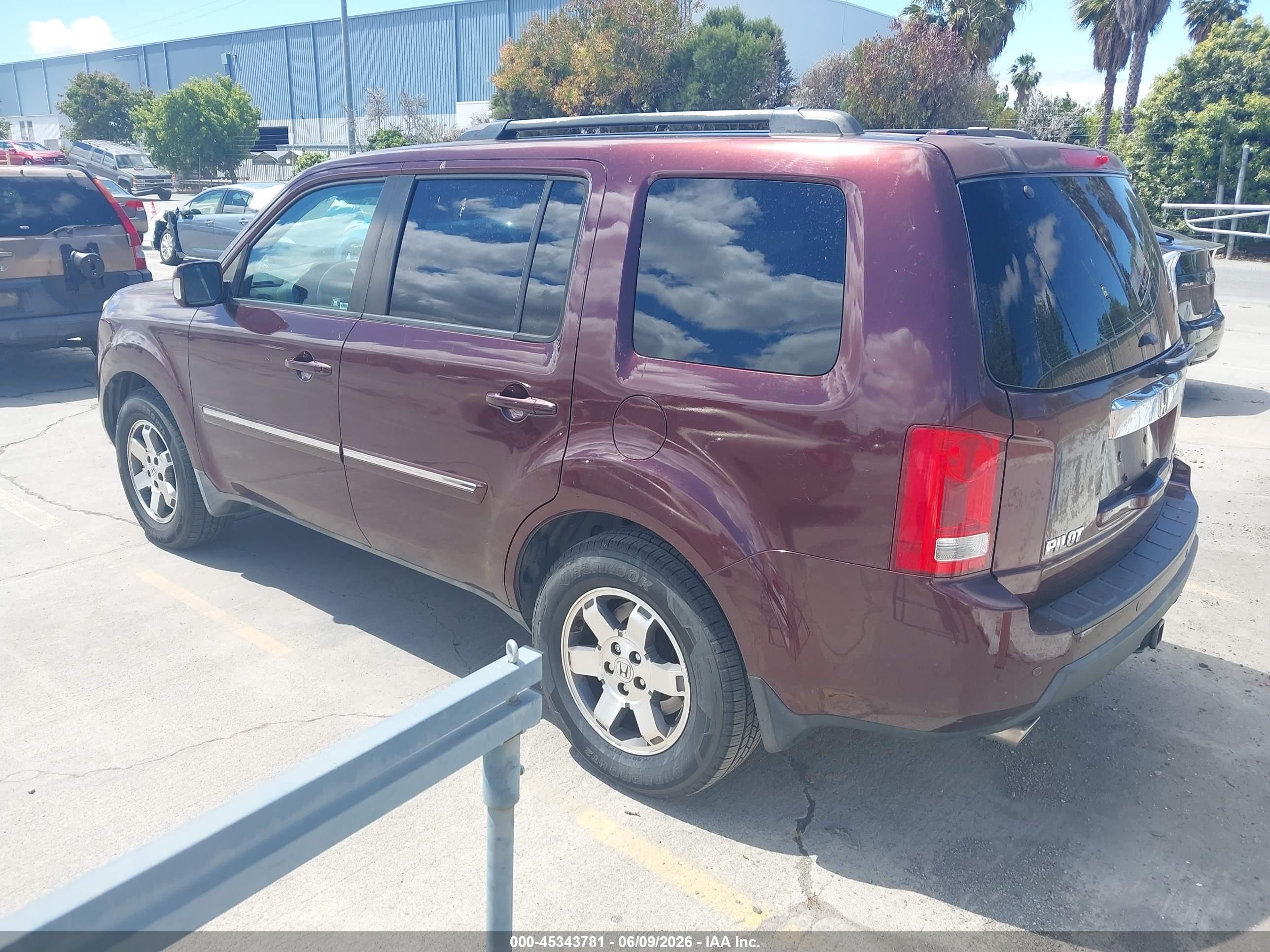 2009 Honda Pilot Touring Бордовый vin: 5FNYF48909B016936
