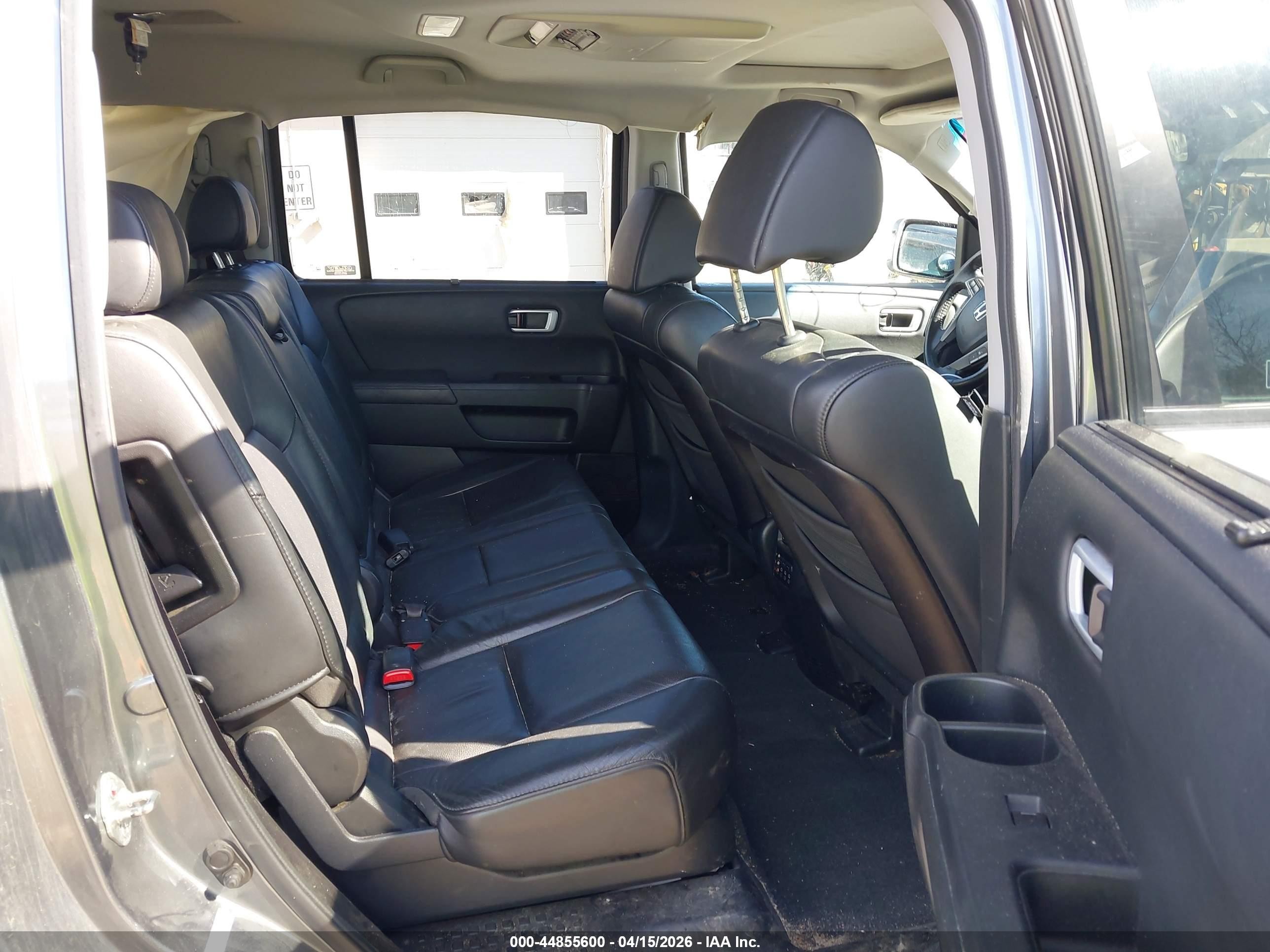 2009 Honda Pilot Touring Gray vin: 5FNYF48909B041075