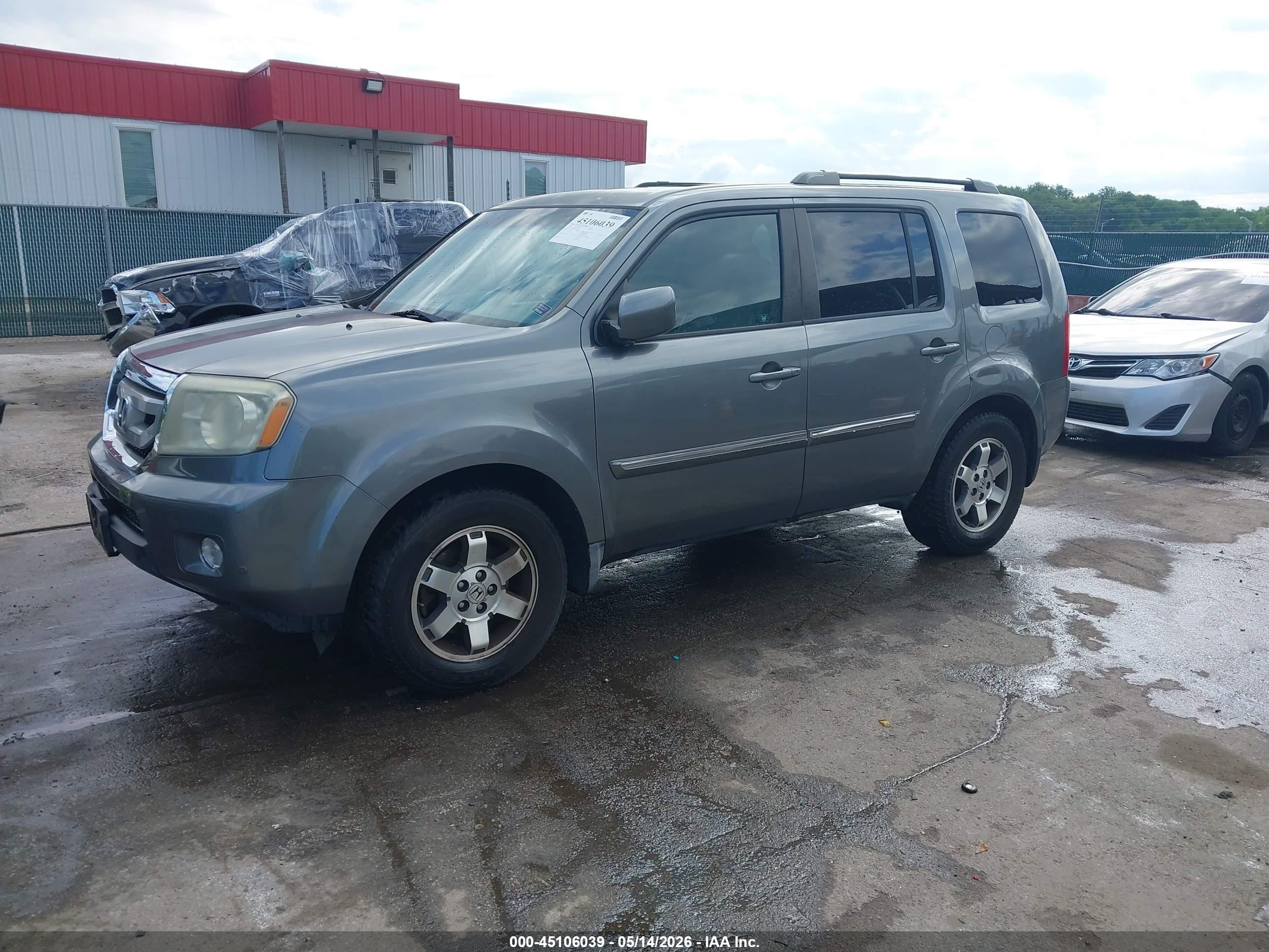 2009 Honda Pilot Touring Gray vin: 5FNYF48919B010174