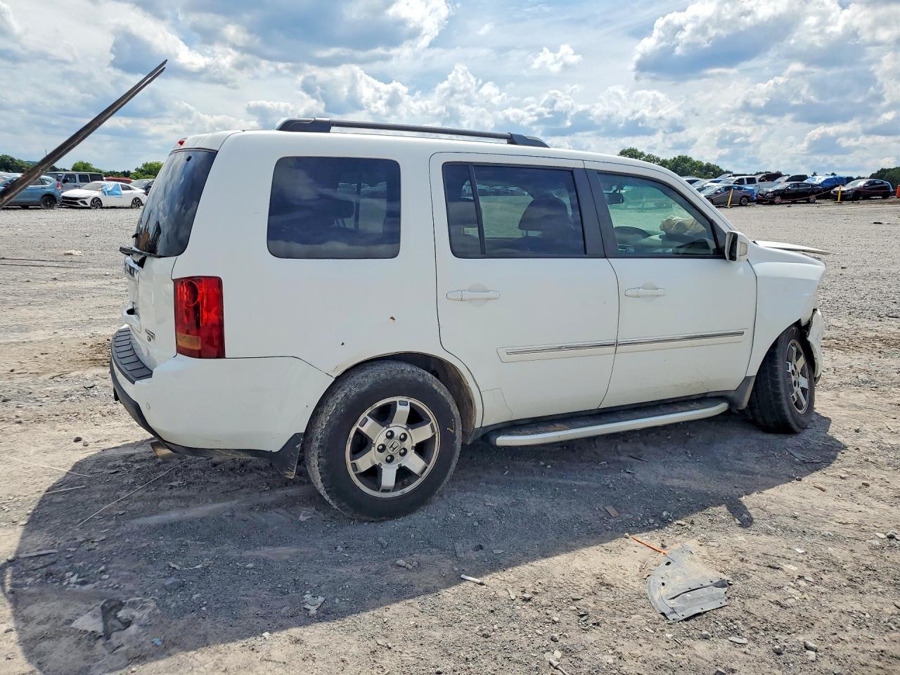 2009 Honda Pilot White vin: 5FNYF48919B029422
