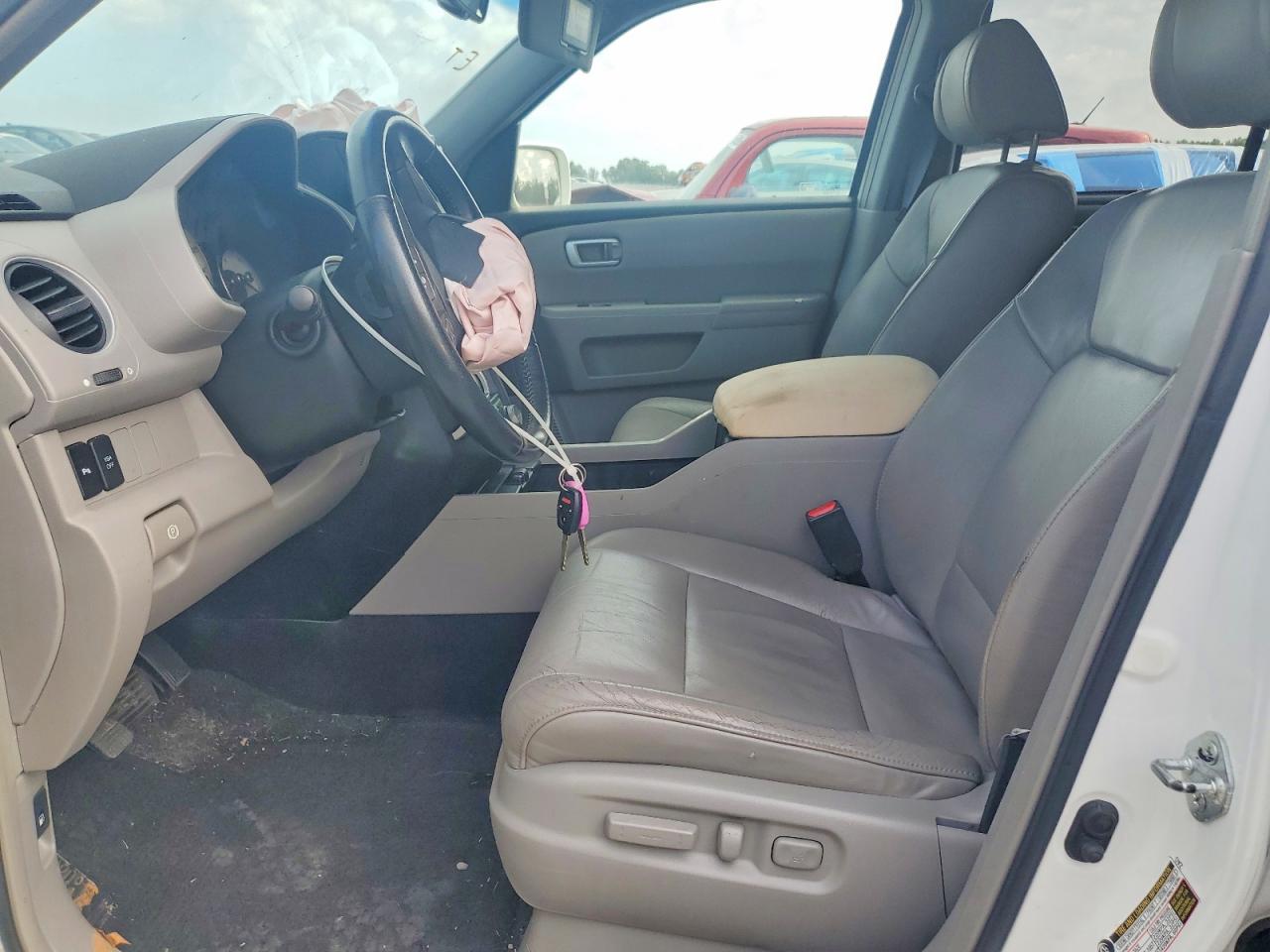 2009 Honda Pilot White vin: 5FNYF48919B029422