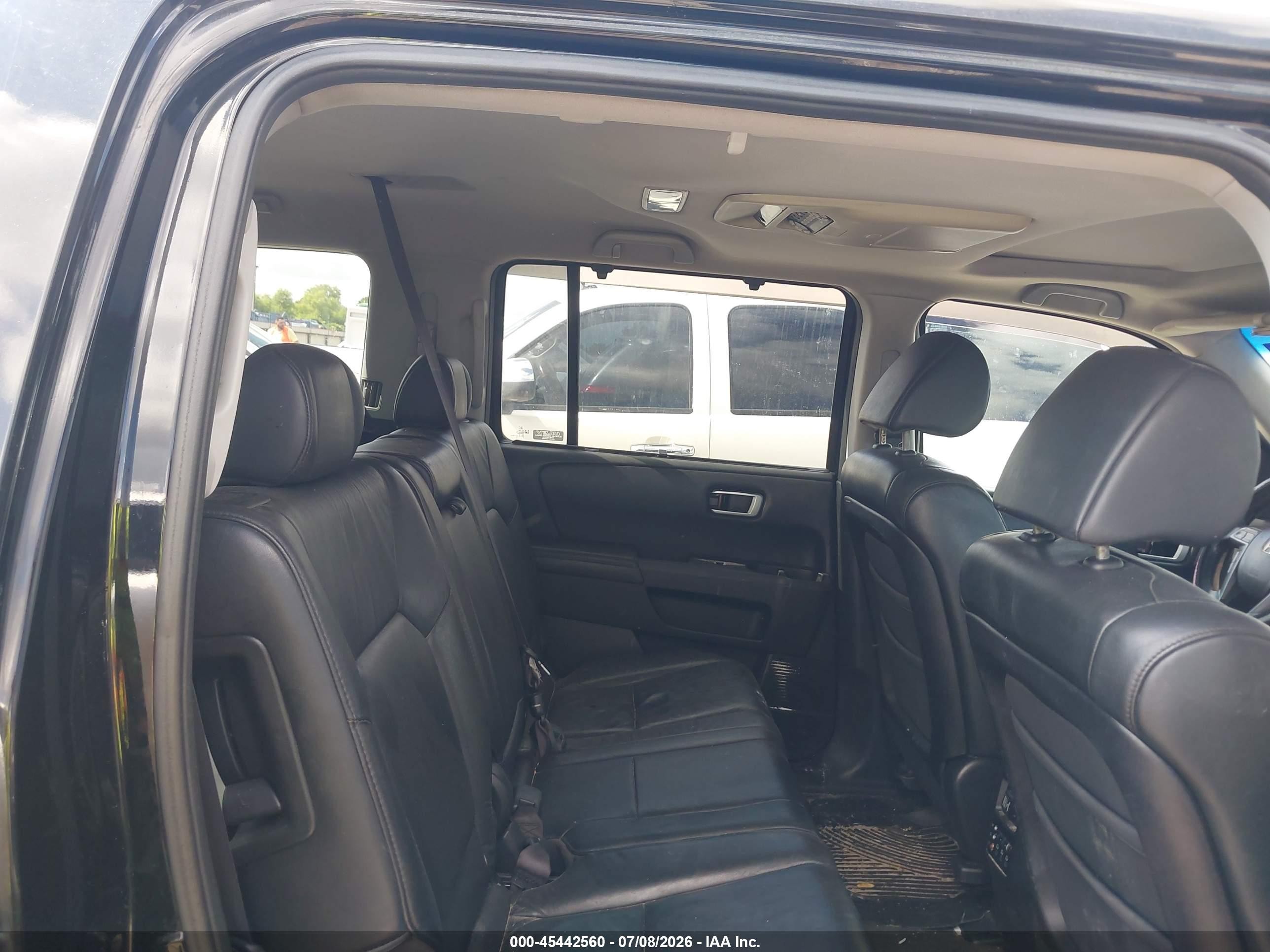 2009 Honda Pilot Touring Black vin: 5FNYF48939B045766