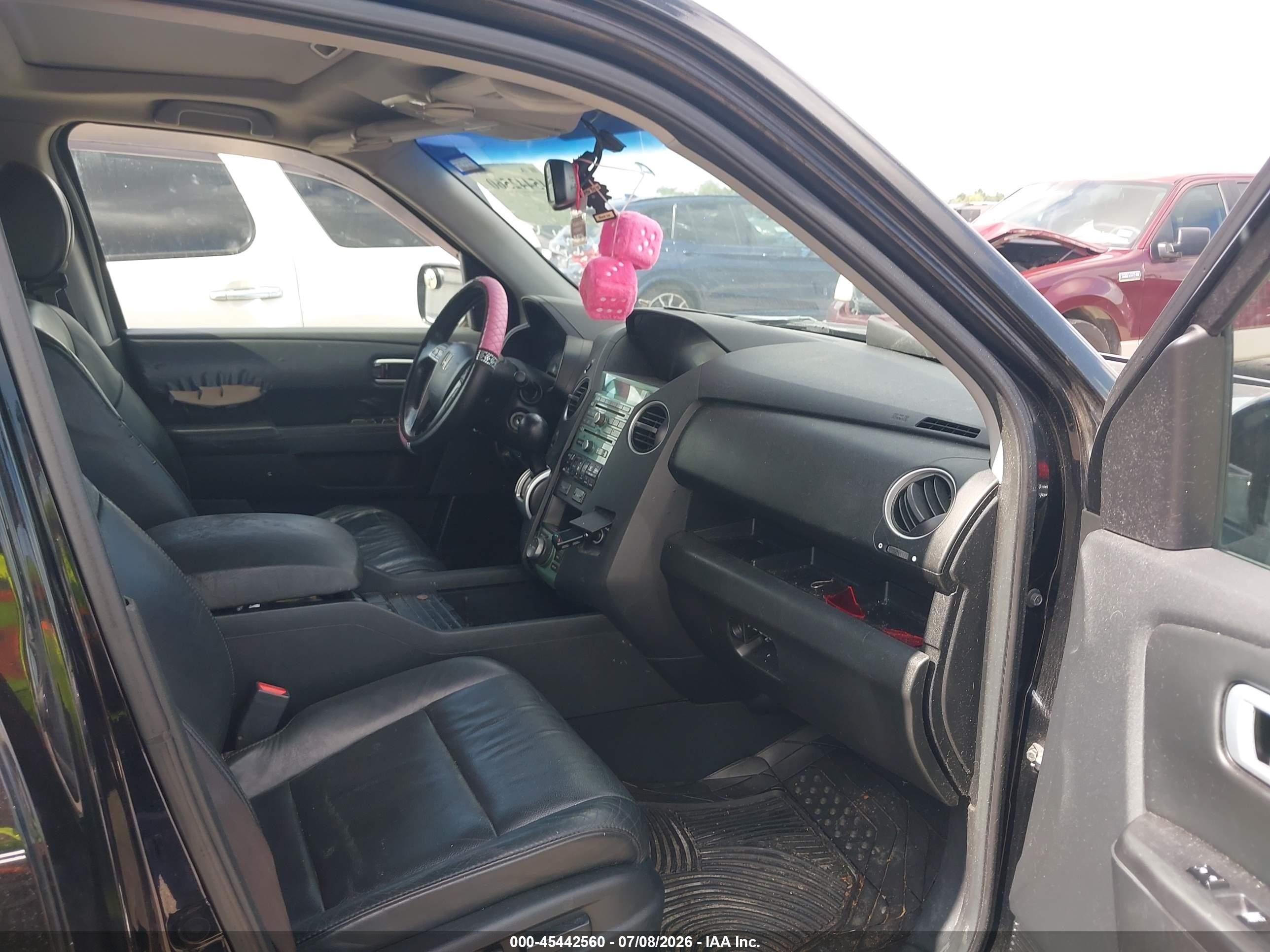 2009 Honda Pilot Touring Black vin: 5FNYF48939B045766