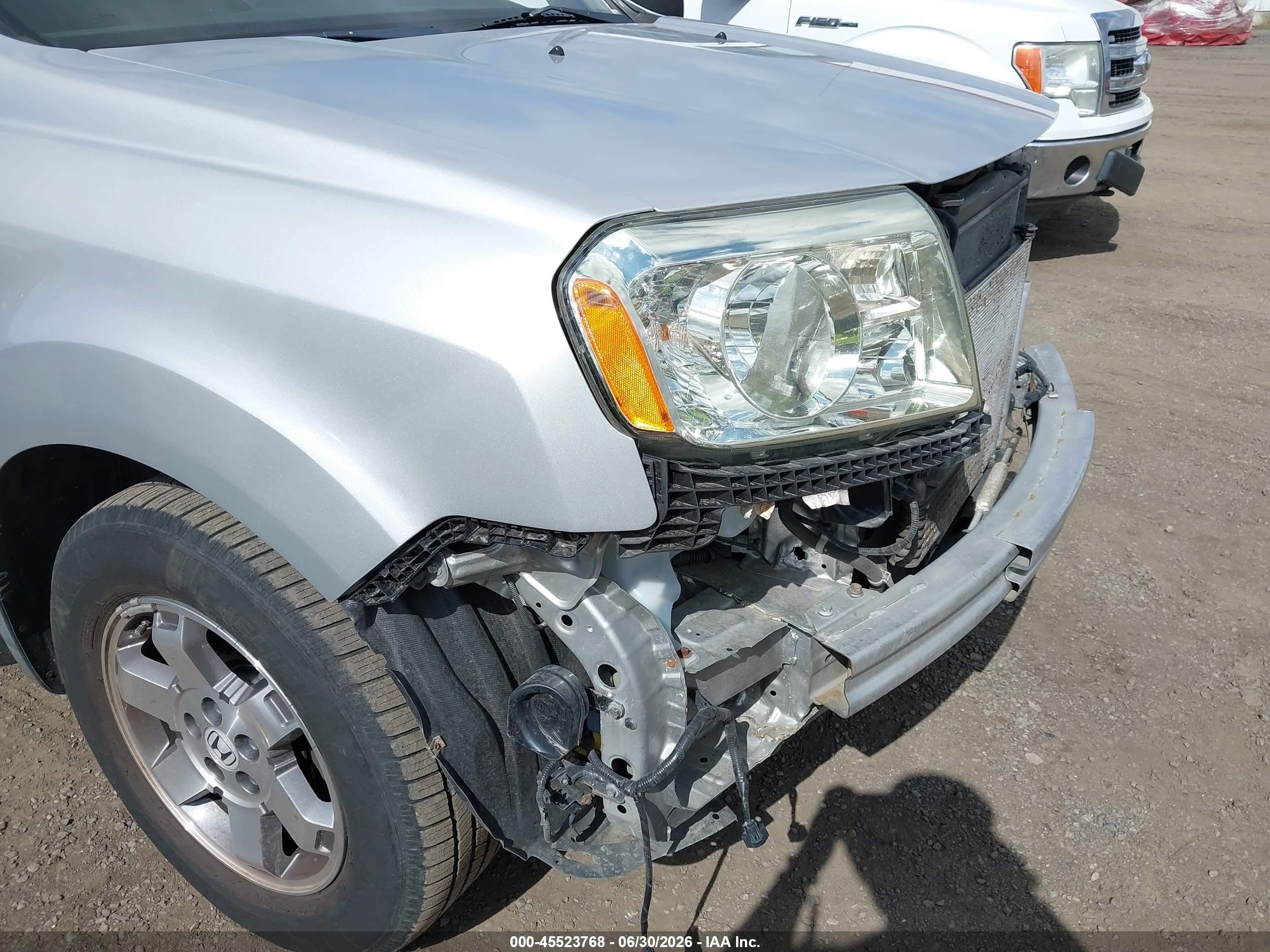 2009 Honda Pilot Touring Silver vin: 5FNYF48959B003969