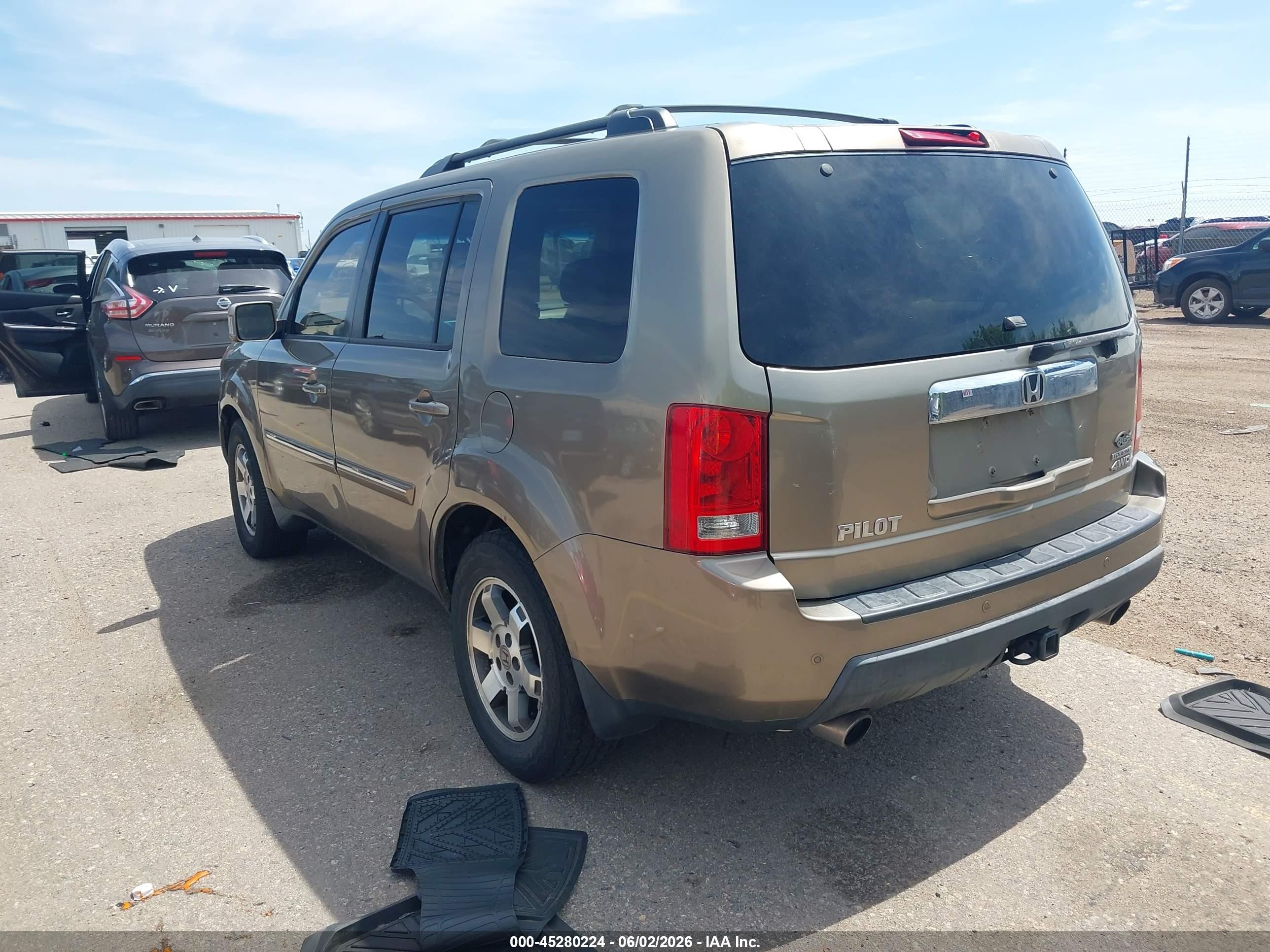 2009 Honda Pilot Touring Dark Brown vin: 5FNYF48969B021073