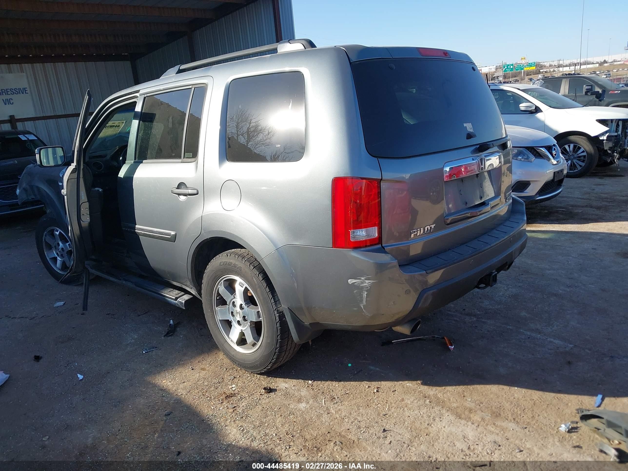 2009 Honda Pilot Touring Gray vin: 5FNYF48969B021512