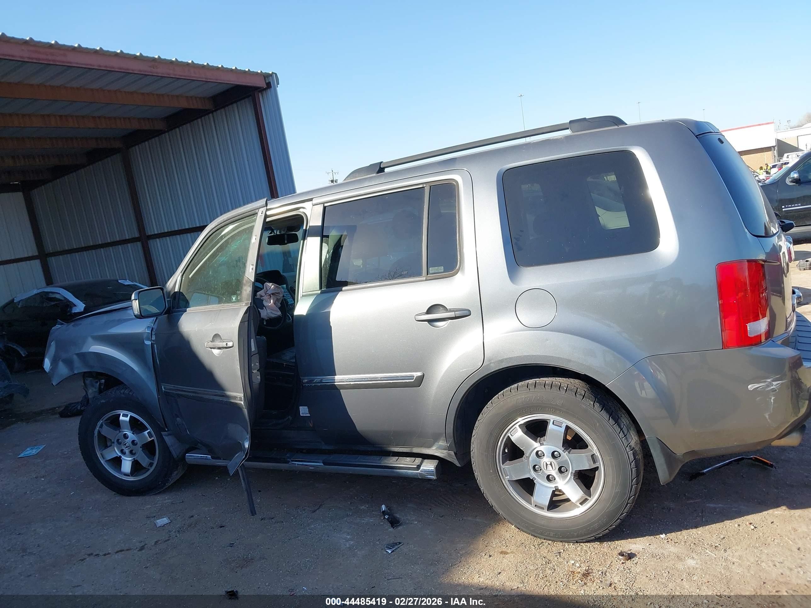 2009 Honda Pilot Touring Gray vin: 5FNYF48969B021512