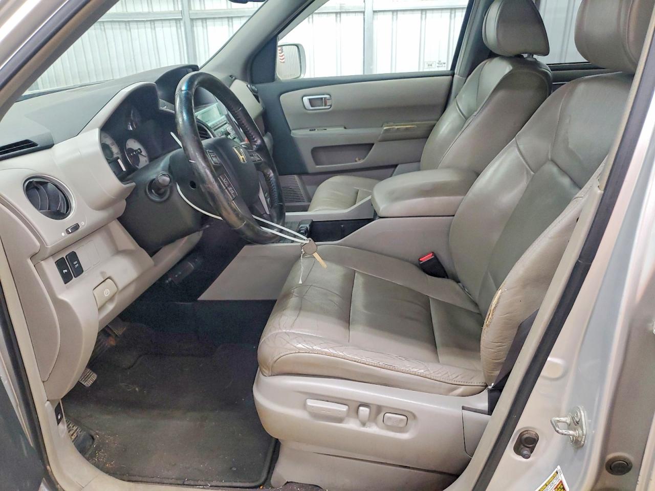 2009 Honda Pilot Silver vin: 5FNYF48999B002436