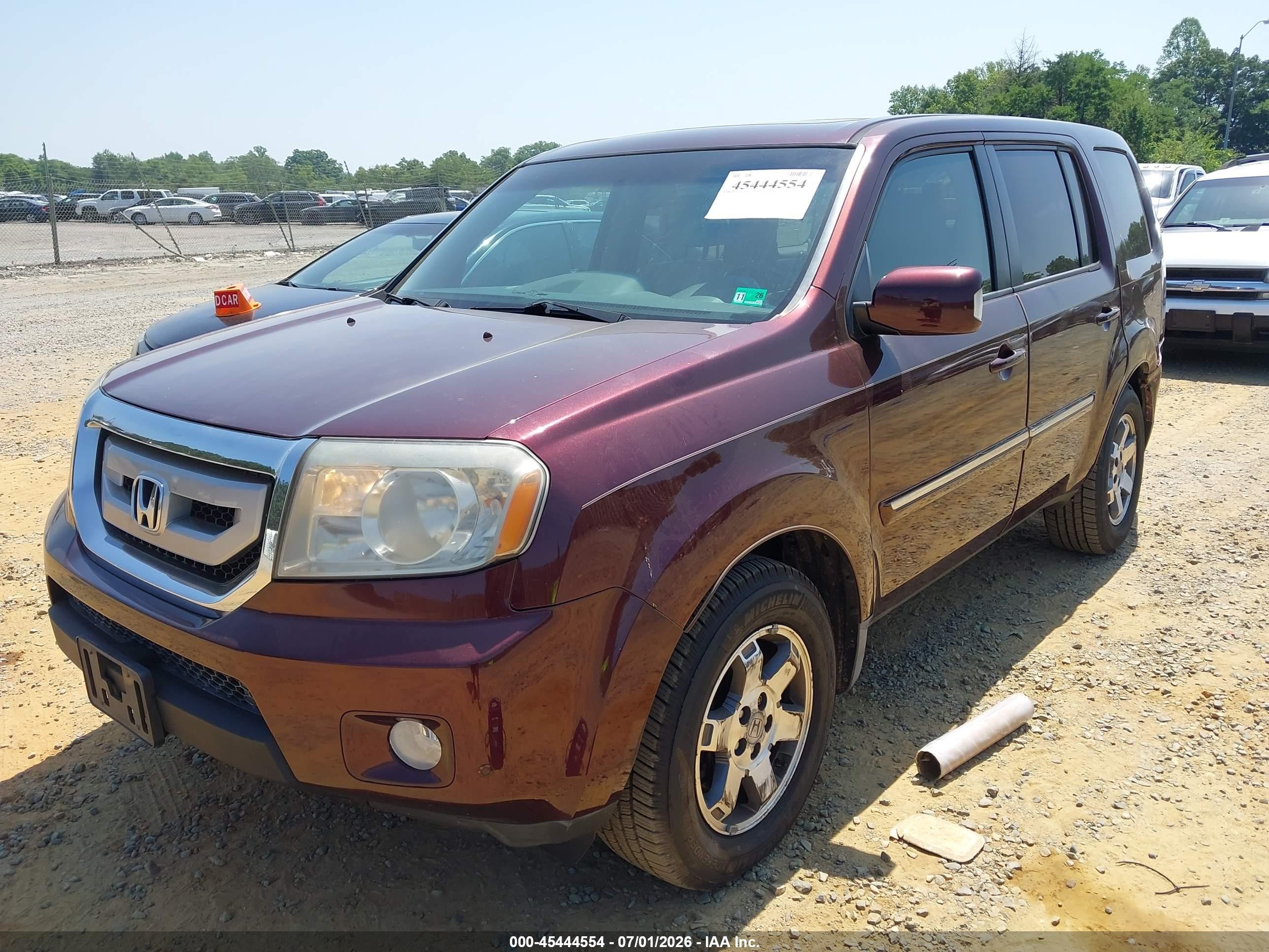 2009 Honda Pilot Touring Burgundy vin: 5FNYF489X9B016121