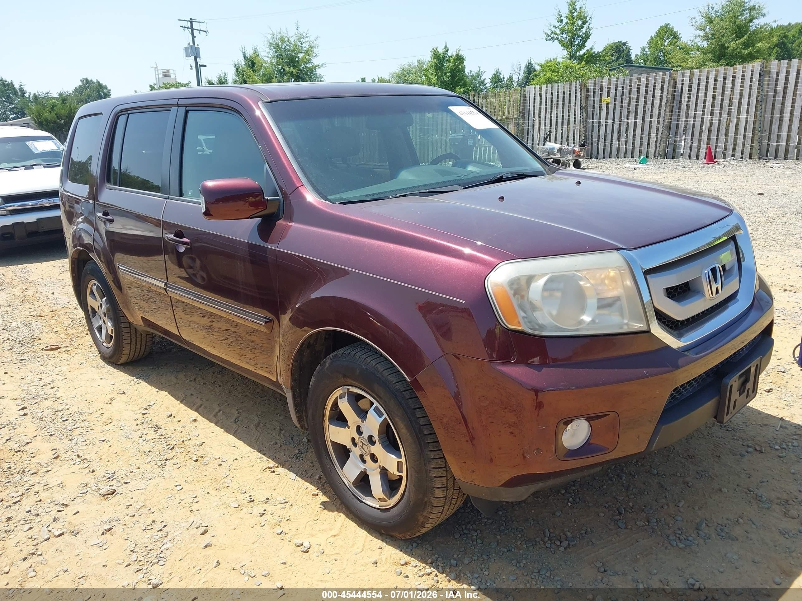 2009 Honda Pilot Touring Burgundy vin: 5FNYF489X9B016121