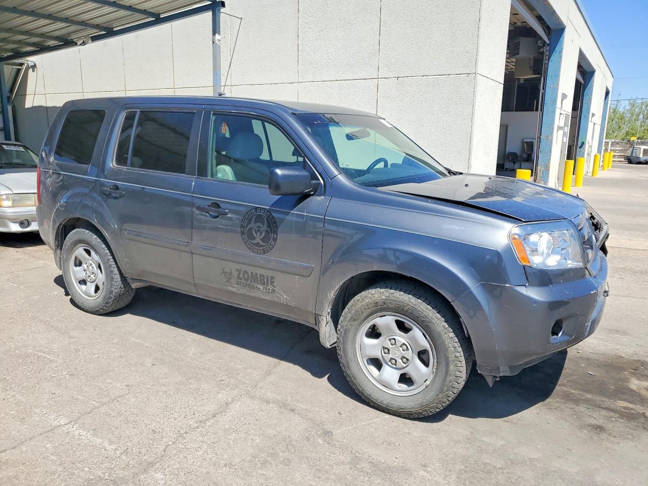 2011 Honda Pilot Lx Gray vin: 5FNYF4H20BB013477