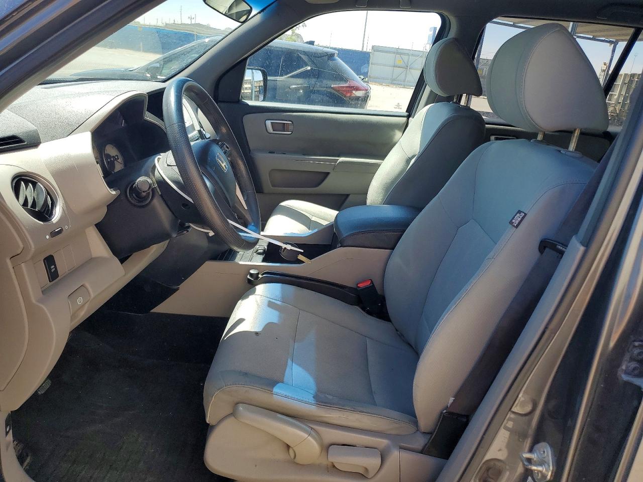 2011 Honda Pilot Lx Gray vin: 5FNYF4H20BB013477