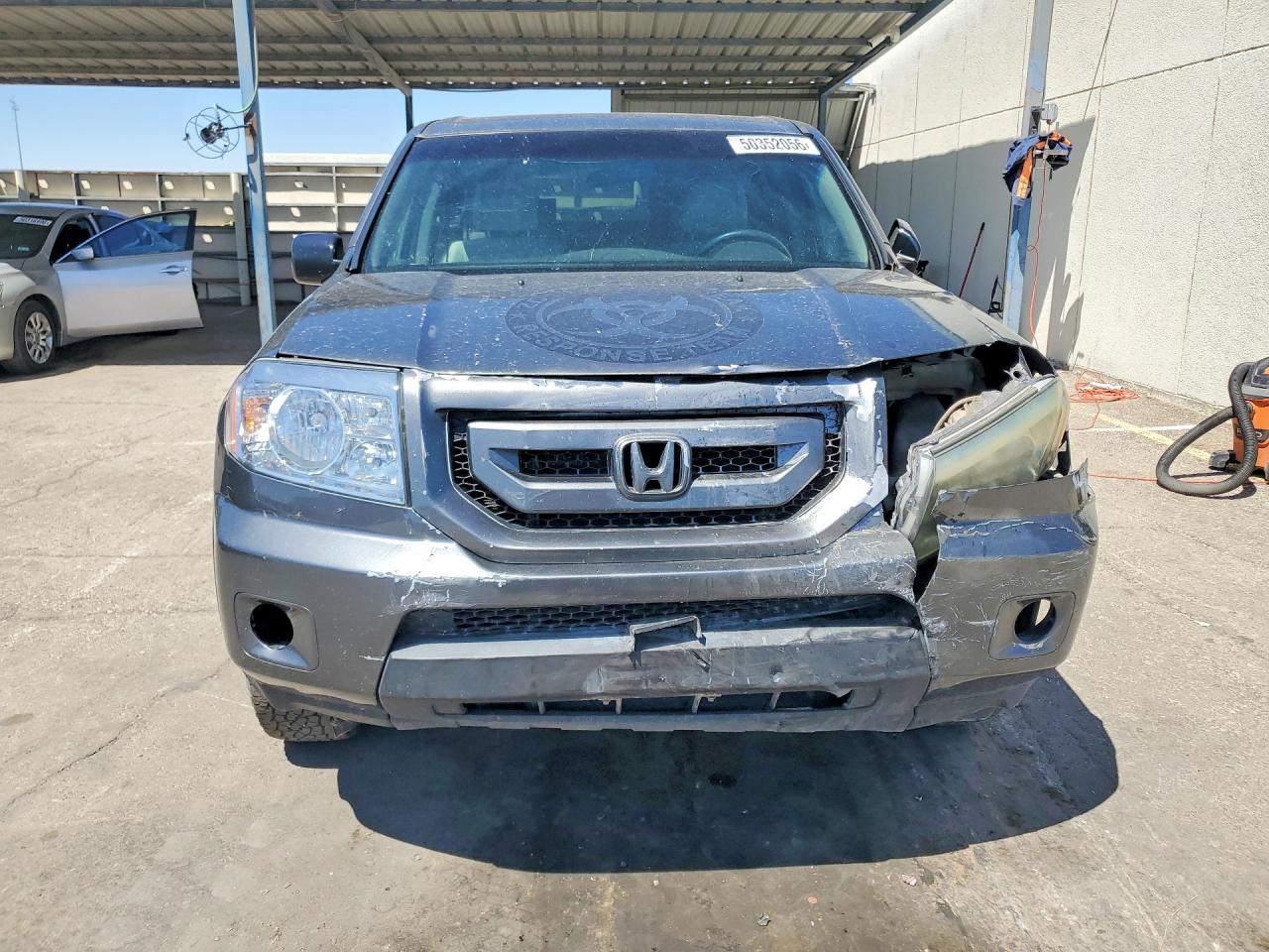 2011 Honda Pilot Lx Gray vin: 5FNYF4H20BB013477
