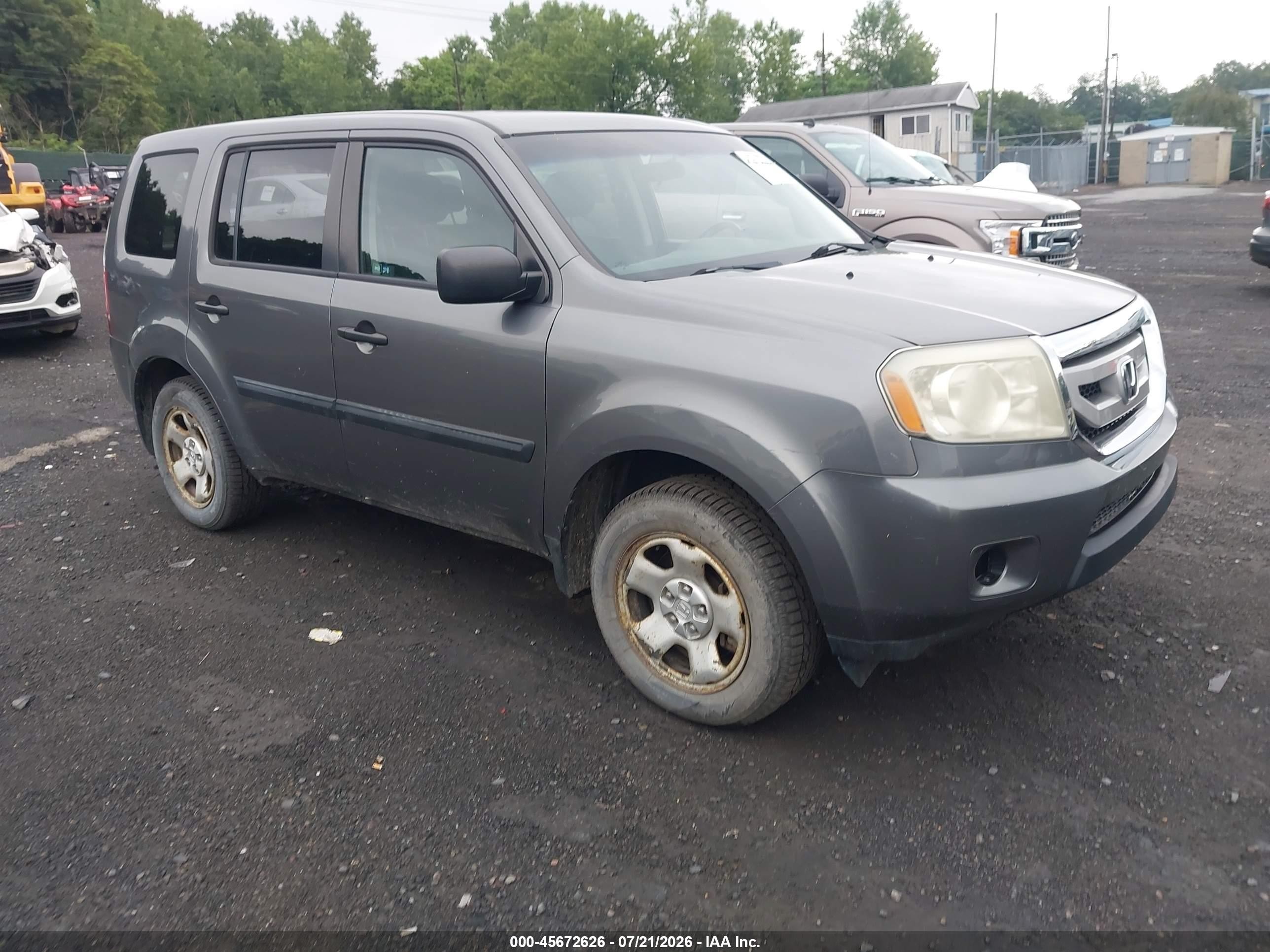 2011 Honda Pilot Lx Gray vin: 5FNYF4H20BB082041