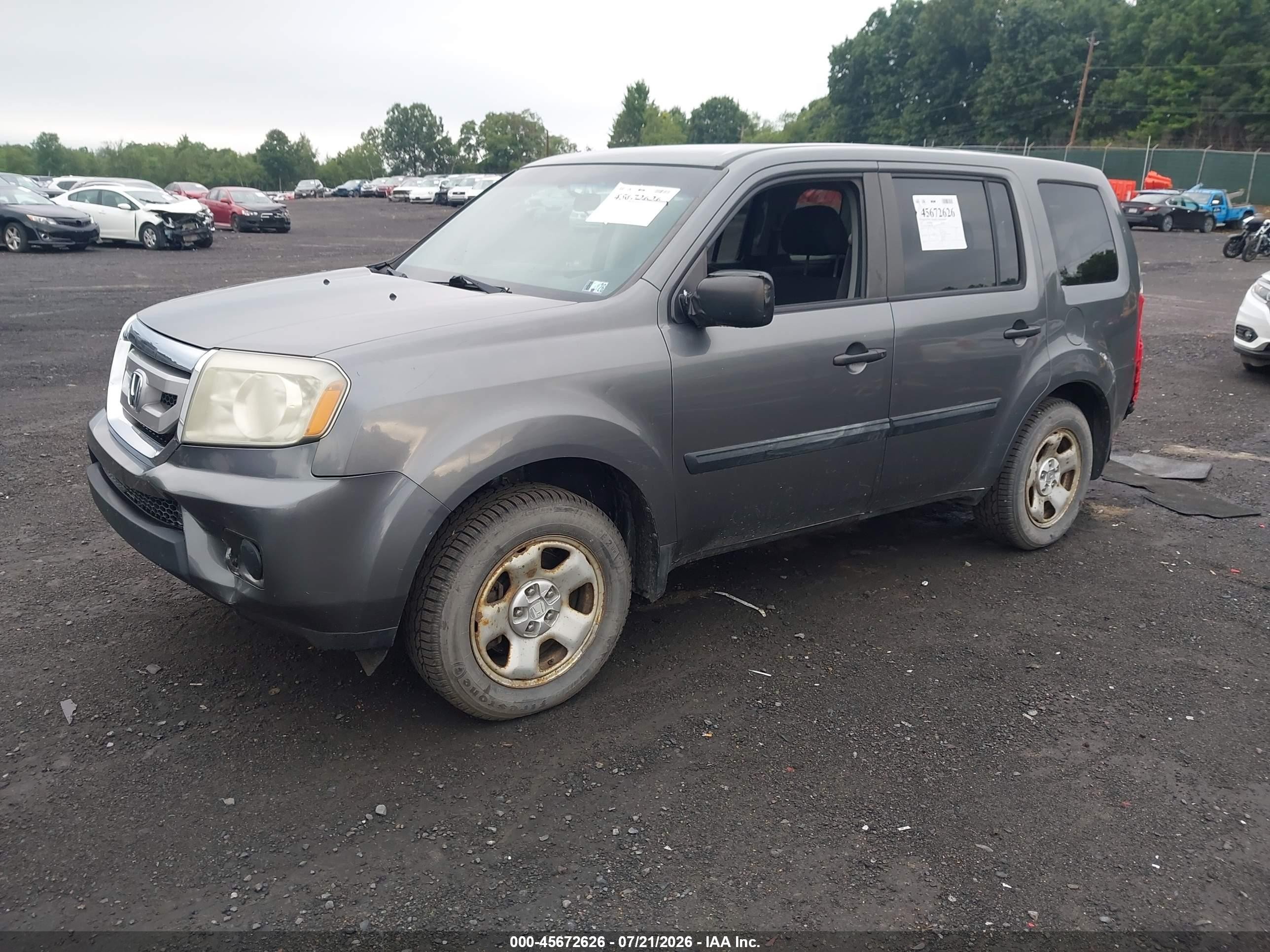 2011 Honda Pilot Lx Gray vin: 5FNYF4H20BB082041