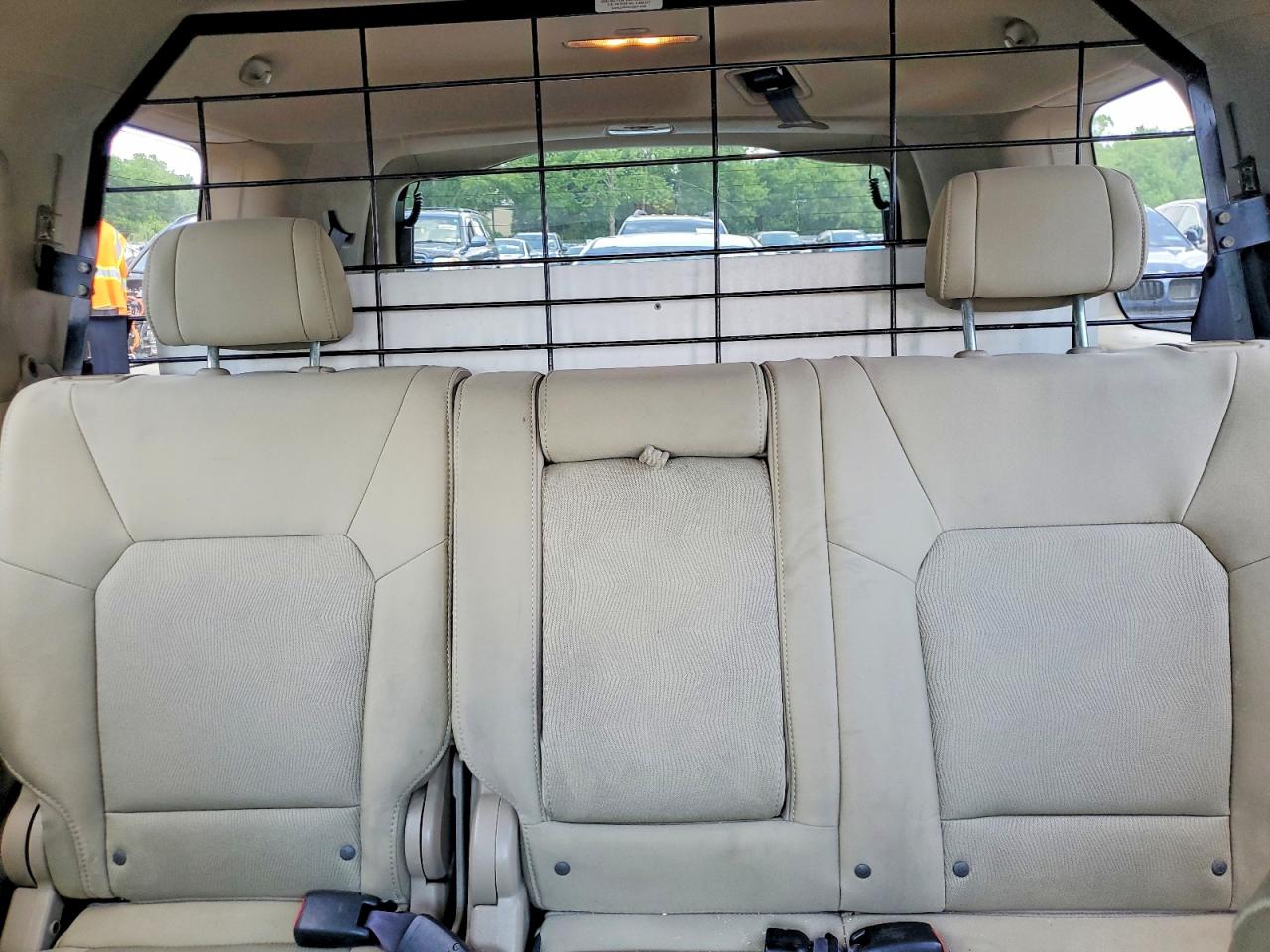 2011 Honda Pilot Lx Tan vin: 5FNYF4H20BB097932