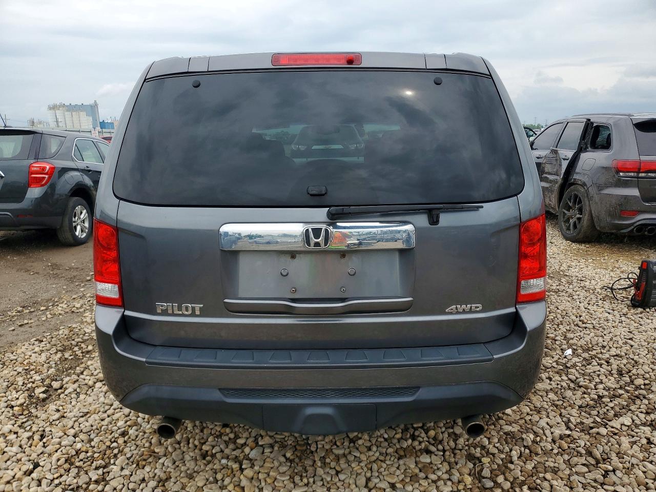 2012 Honda Pilot Lx Charcoal vin: 5FNYF4H20CB022519
