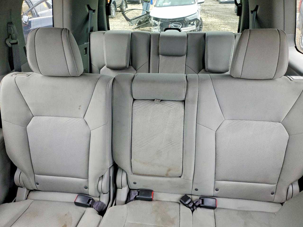 2012 Honda Pilot Lx Charcoal vin: 5FNYF4H20CB022519