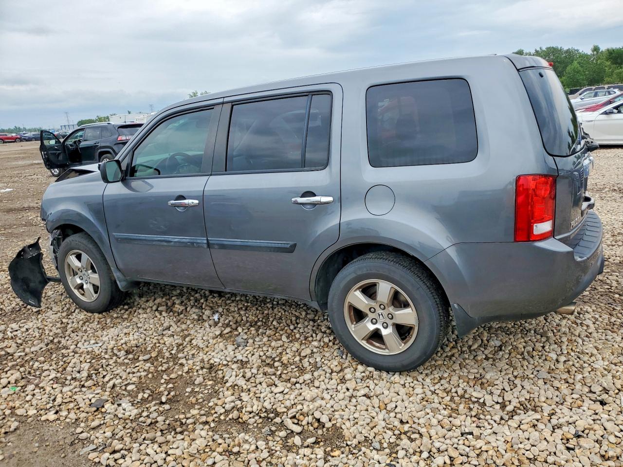 2012 Honda Pilot Lx Charcoal vin: 5FNYF4H20CB022519