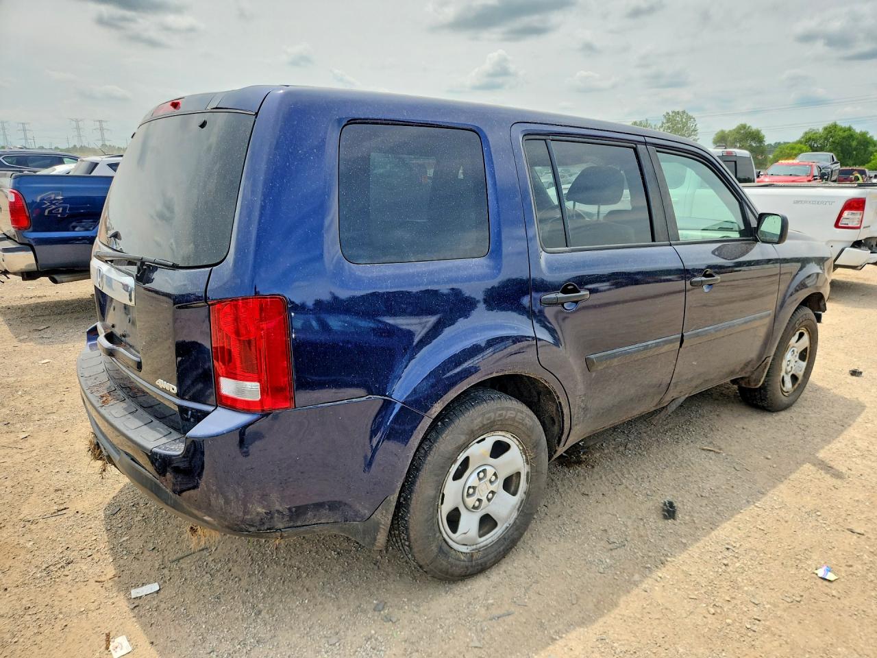 2013 Honda Pilot Lx Blue vin: 5FNYF4H20DB033571