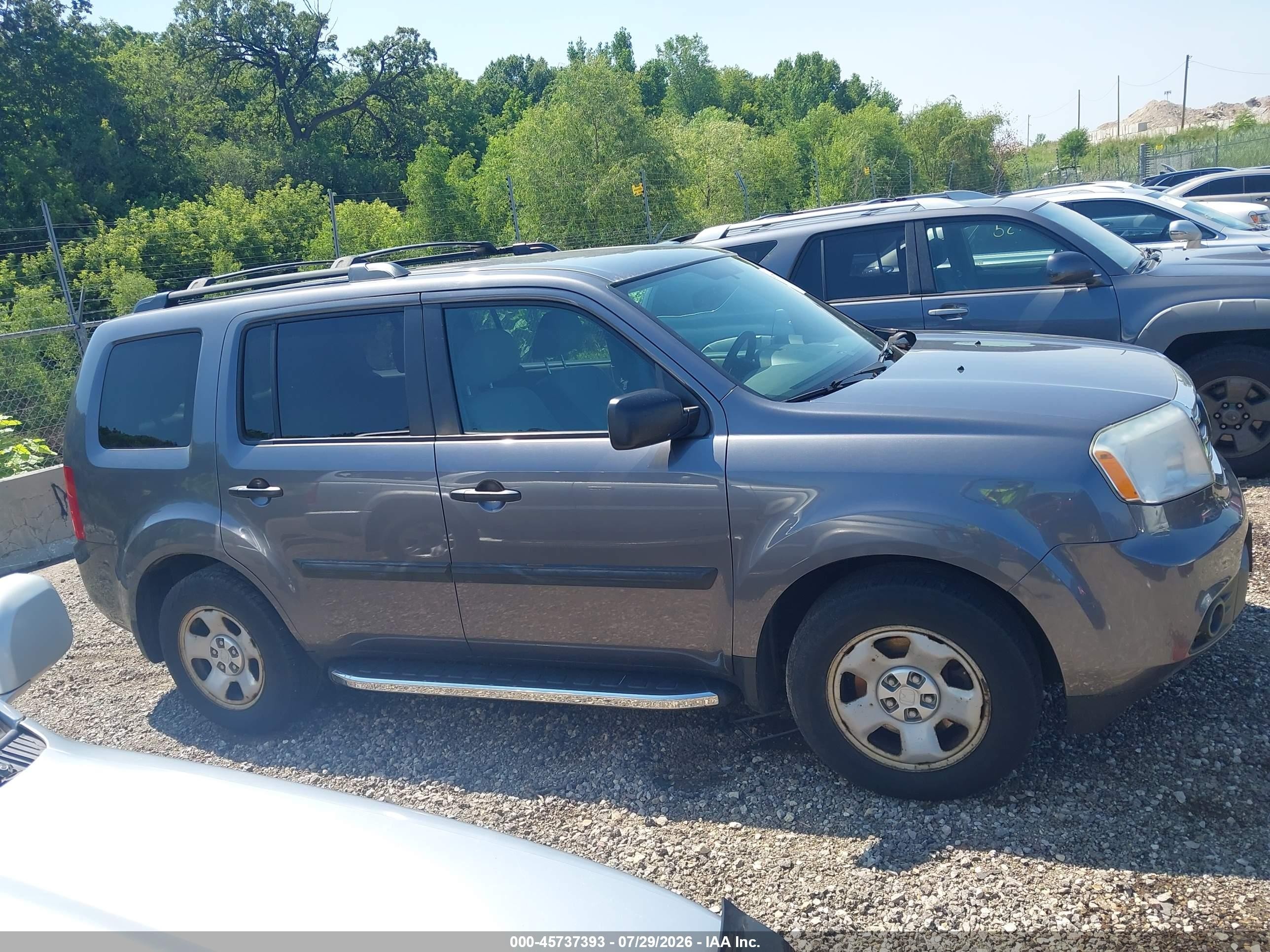 2015 Honda Pilot Lx Серый vin: 5FNYF4H20FB013243