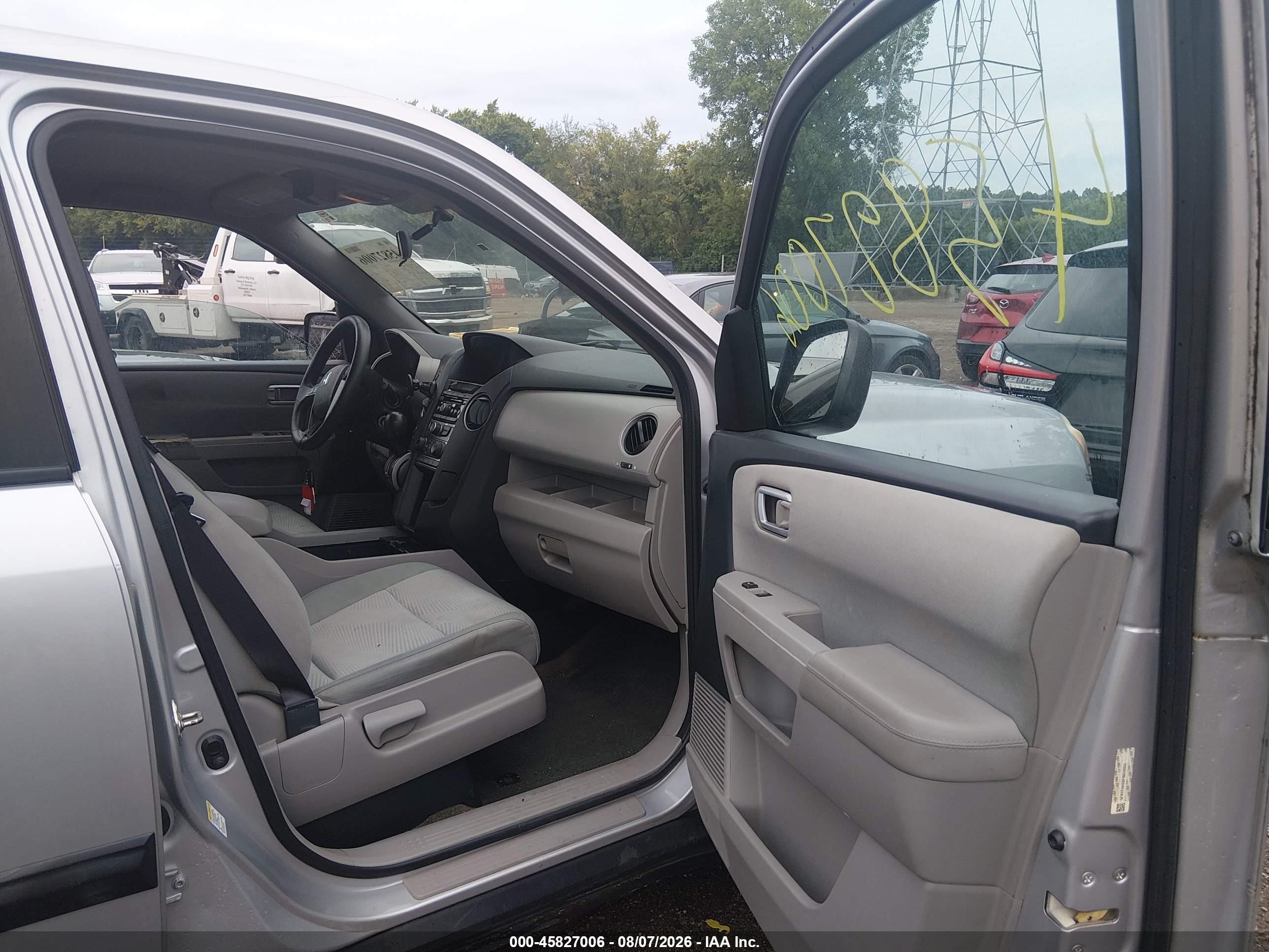 2015 Honda Pilot Lx Gray vin: 5FNYF4H20FB028955
