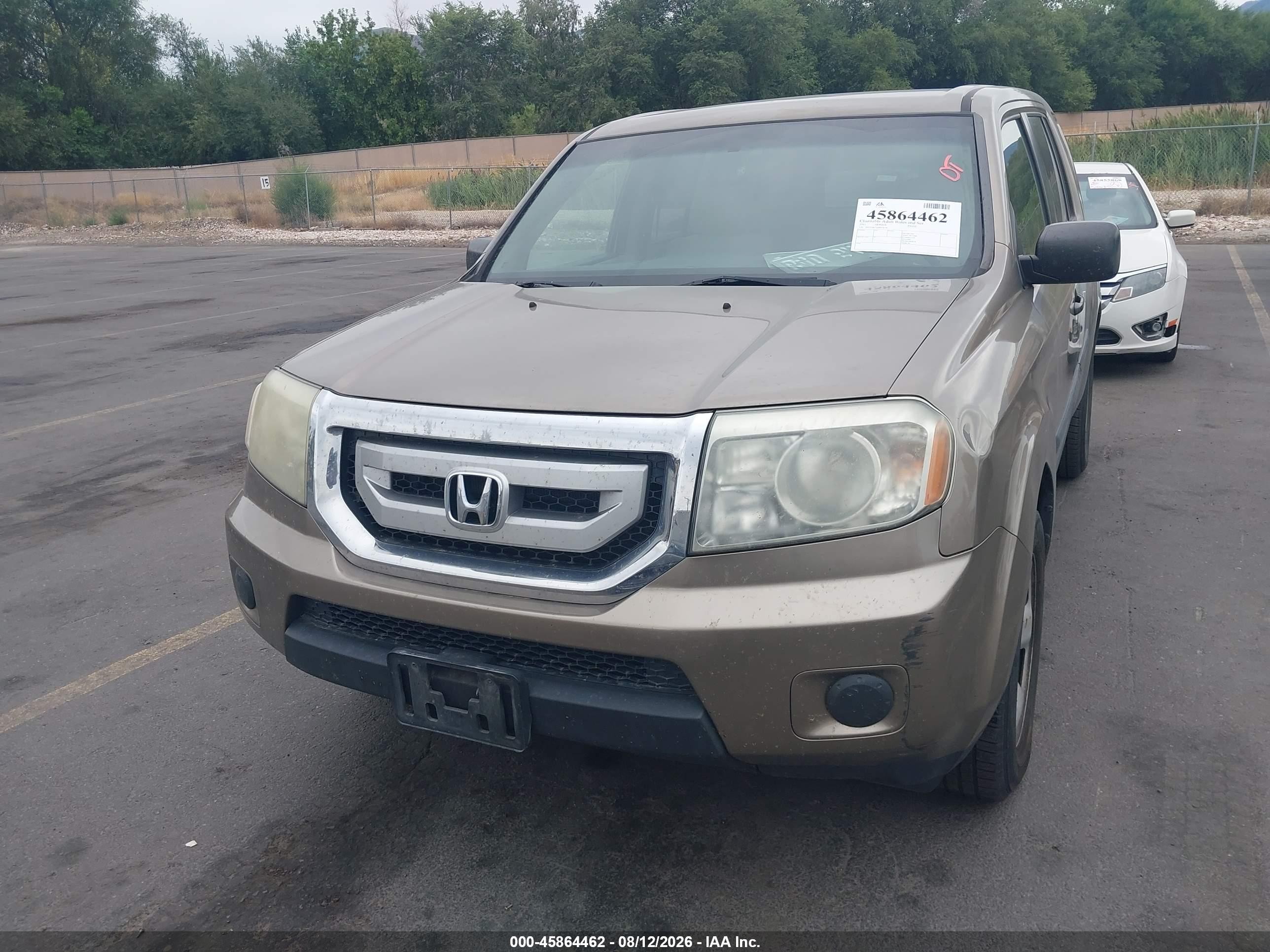 2011 Honda Pilot Lx Золотой vin: 5FNYF4H21BB019238