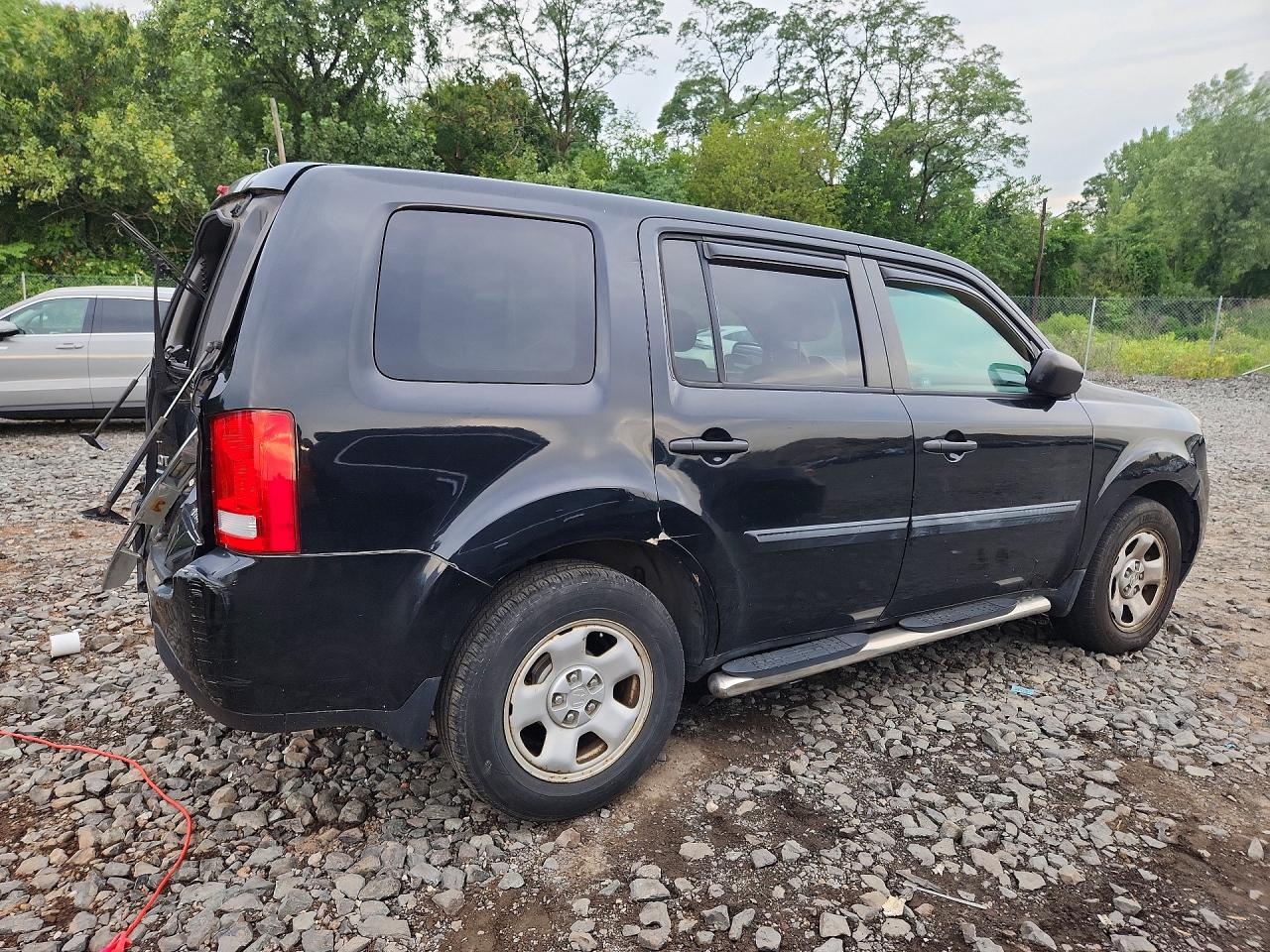 2012 Honda Pilot Lx Black vin: 5FNYF4H21CB032900