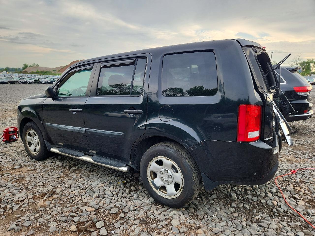 2012 Honda Pilot Lx Black vin: 5FNYF4H21CB032900