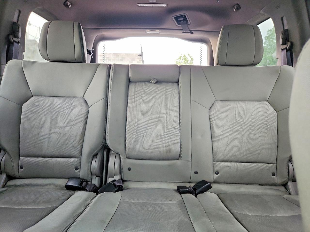 2012 Honda Pilot Lx Black vin: 5FNYF4H21CB032900