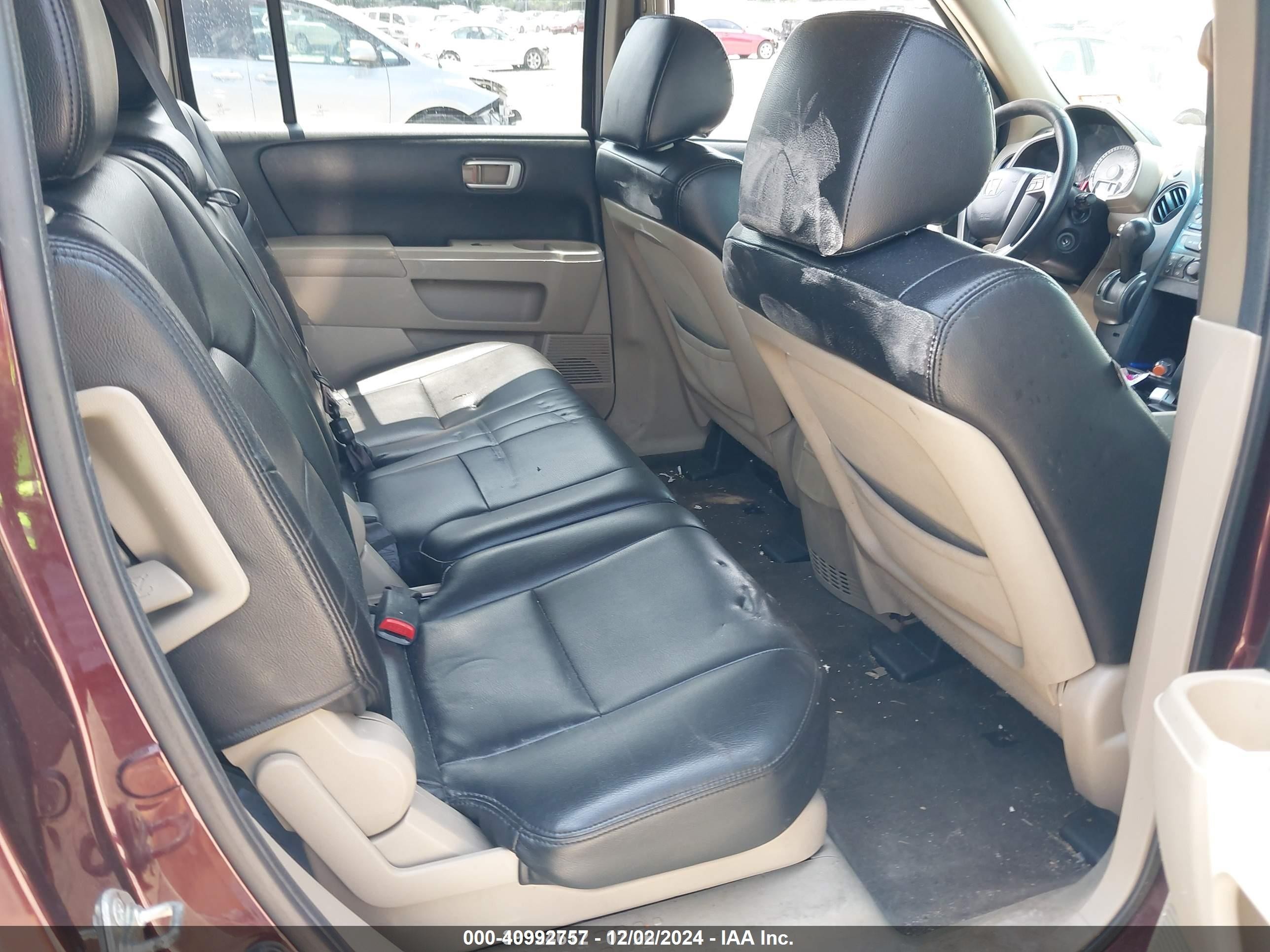 2012 Honda Pilot Lx Maroon vin: 5FNYF4H21CB057764