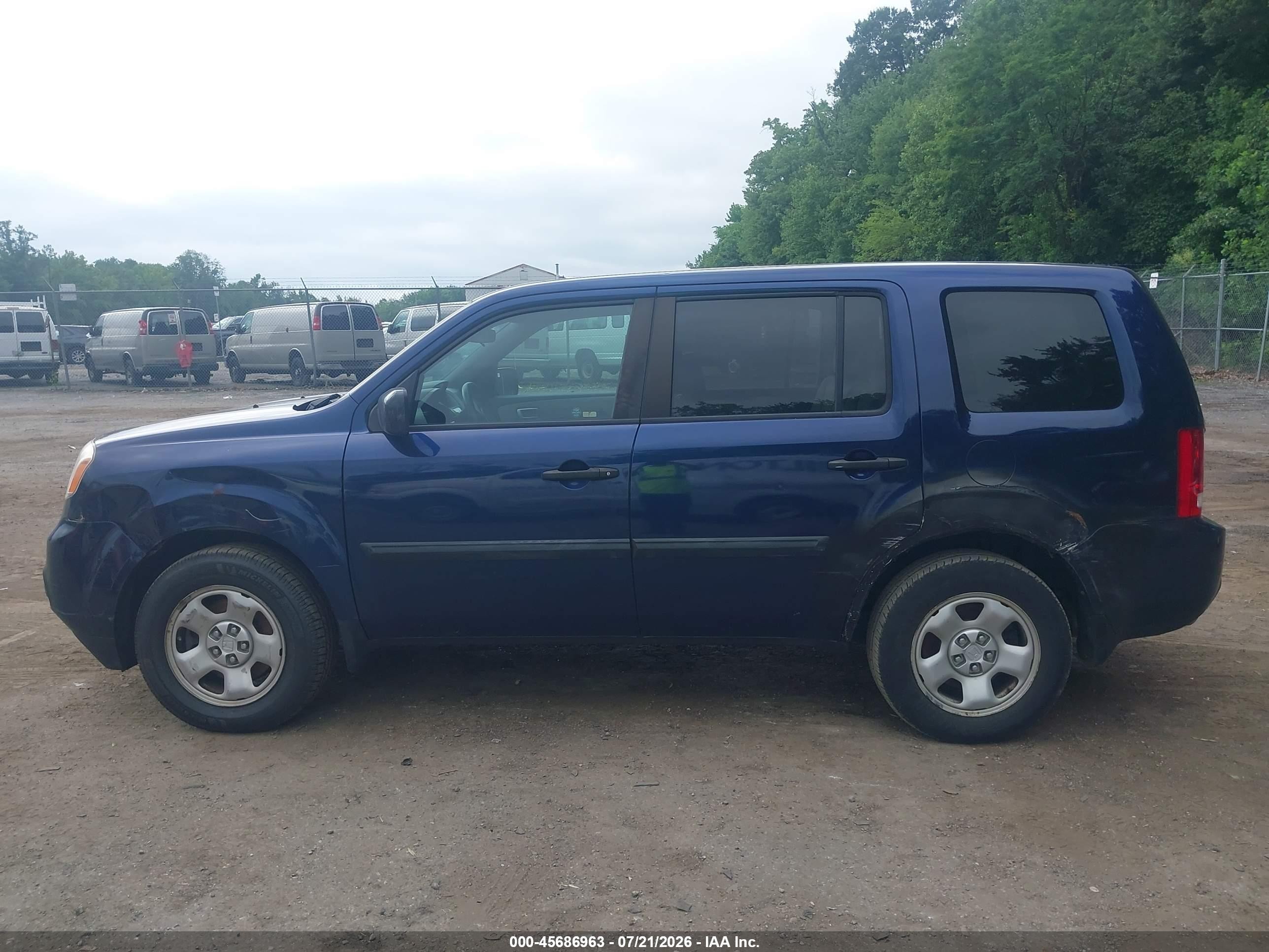 2013 Honda Pilot Lx Dark Blue vin: 5FNYF4H21DB006685