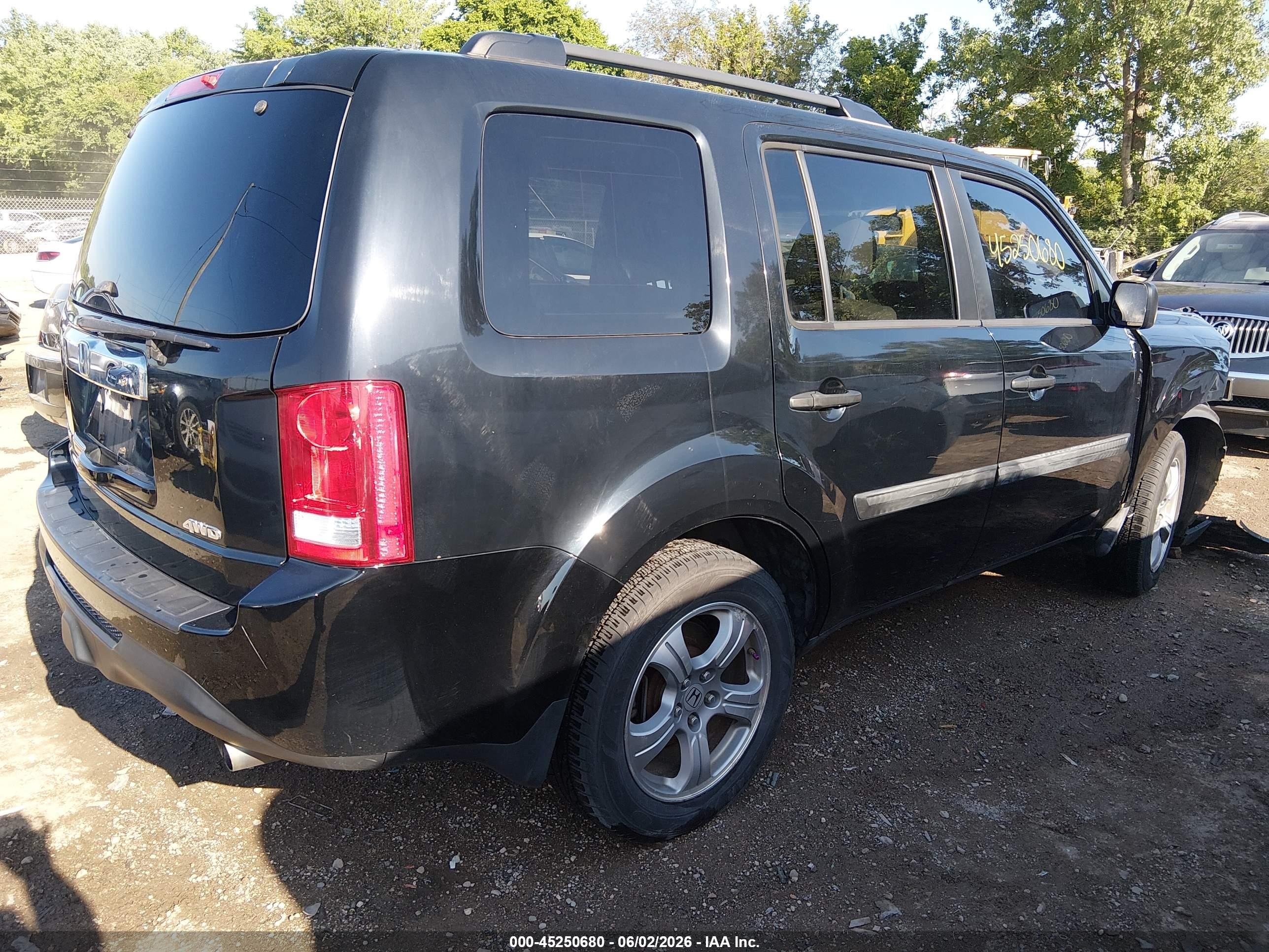 2012 Honda Pilot Lx Черный vin: 5FNYF4H22CB013241