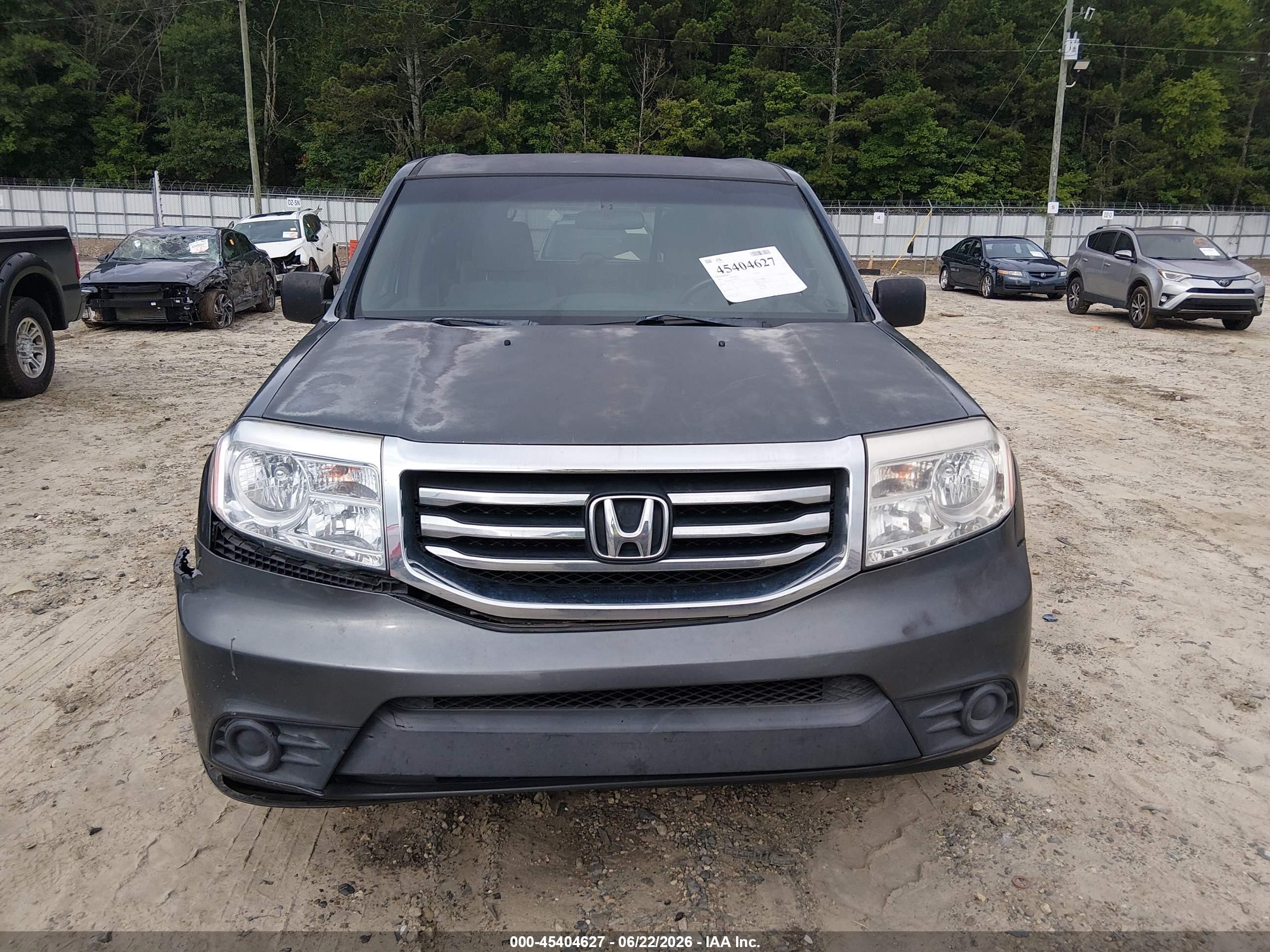 2012 Honda Pilot Lx Gray vin: 5FNYF4H22CB029231