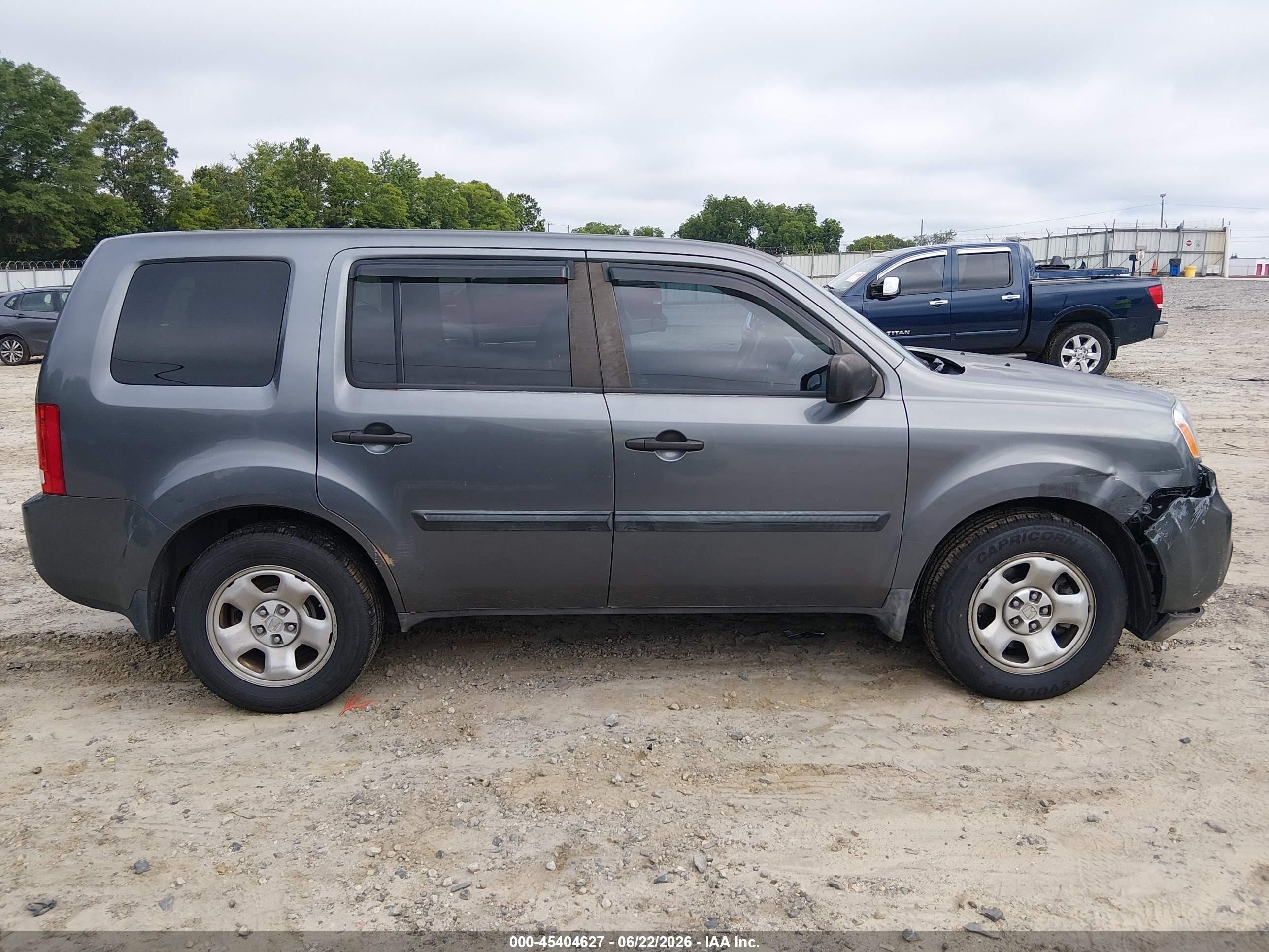 2012 Honda Pilot Lx Gray vin: 5FNYF4H22CB029231