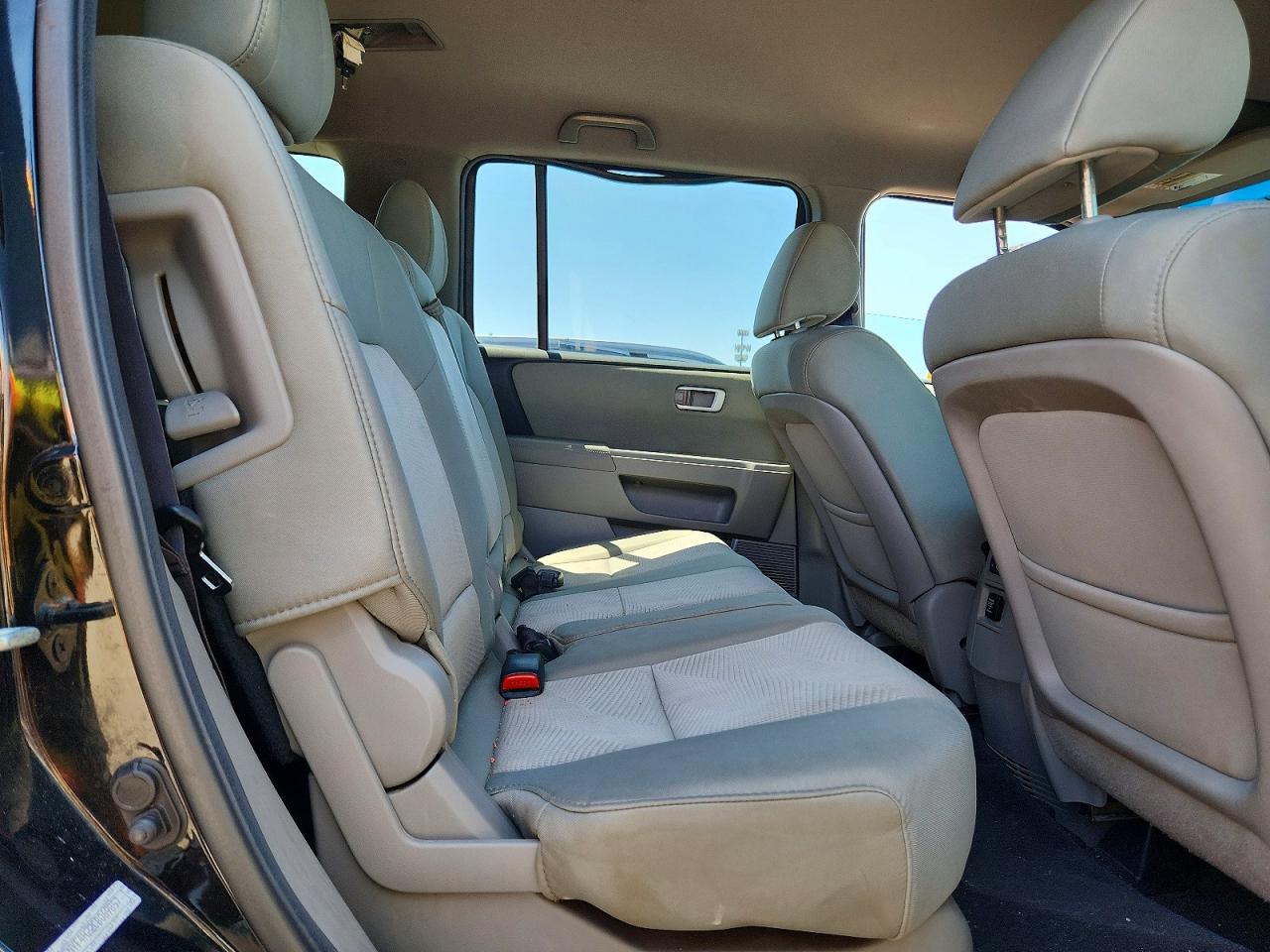 2012 Honda Pilot Lx Черный vin: 5FNYF4H22CB069857