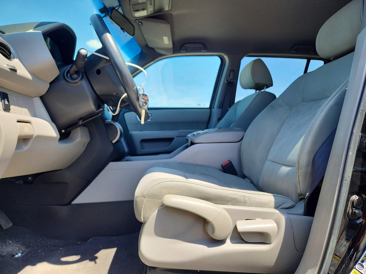 2012 Honda Pilot Lx Черный vin: 5FNYF4H22CB069857