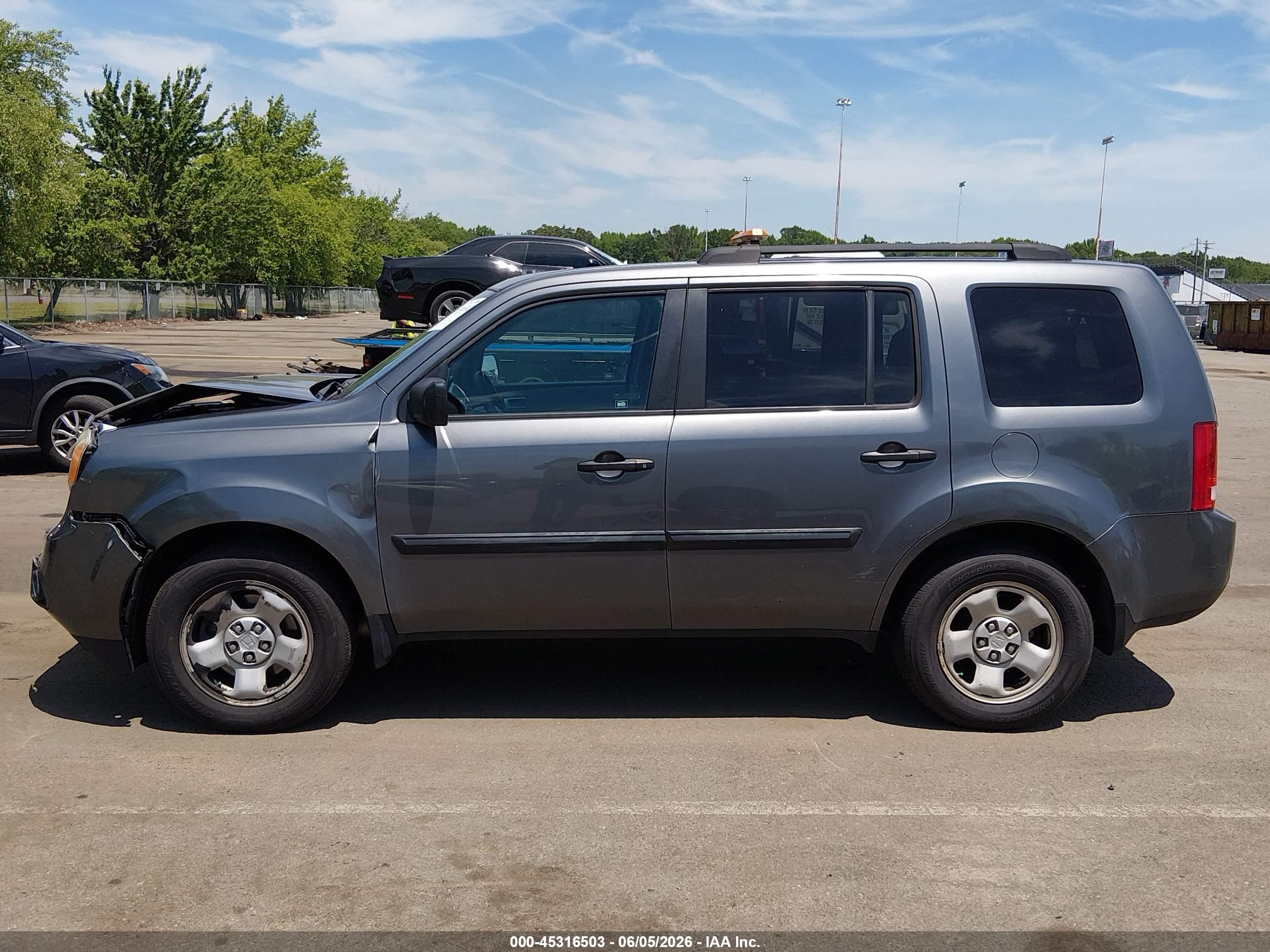 2012 Honda Pilot Lx Gray vin: 5FNYF4H22CB085900